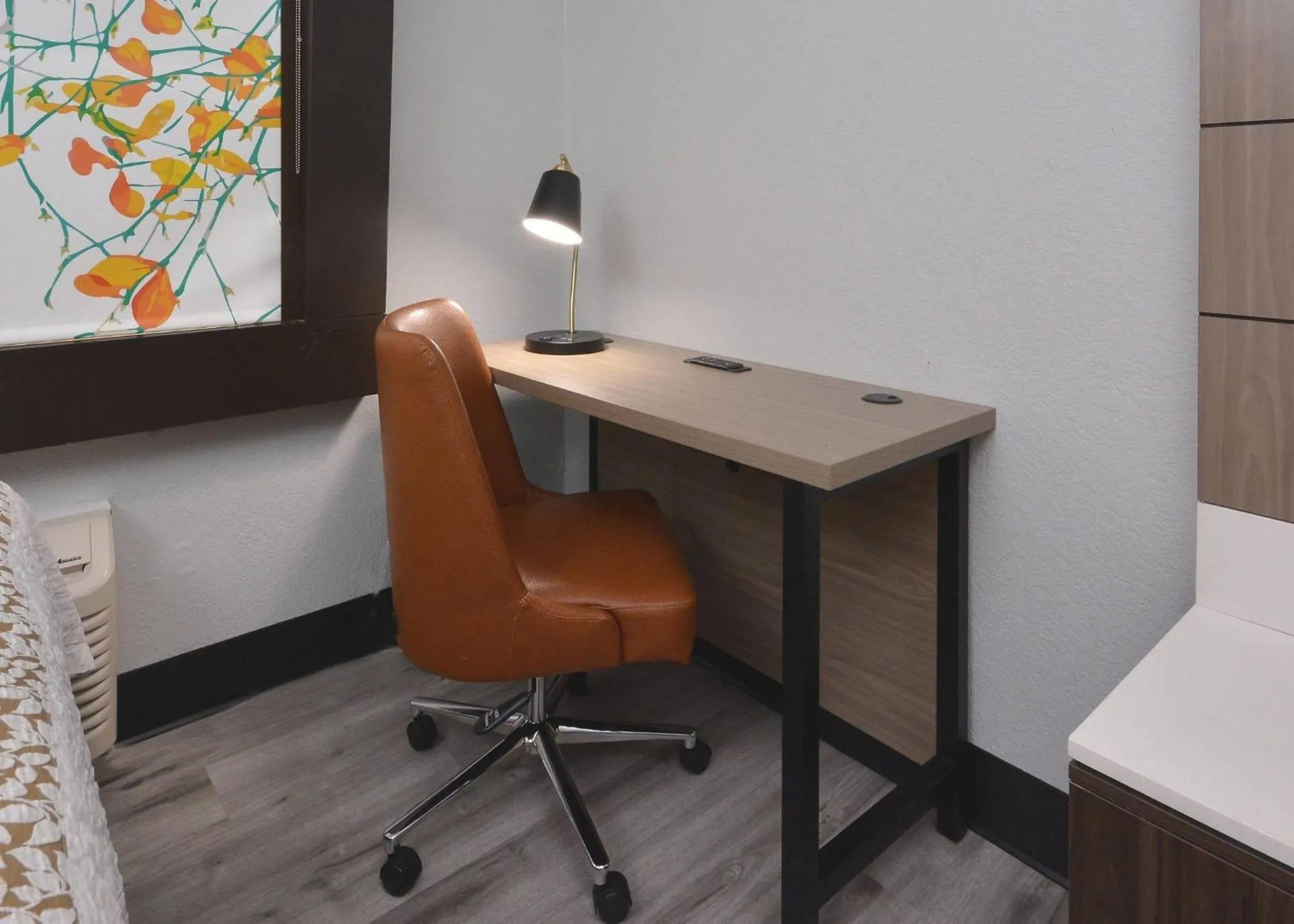 Bedroom in Brookstone Lodge near Biltmore Village, an Ascend Collection Hotel