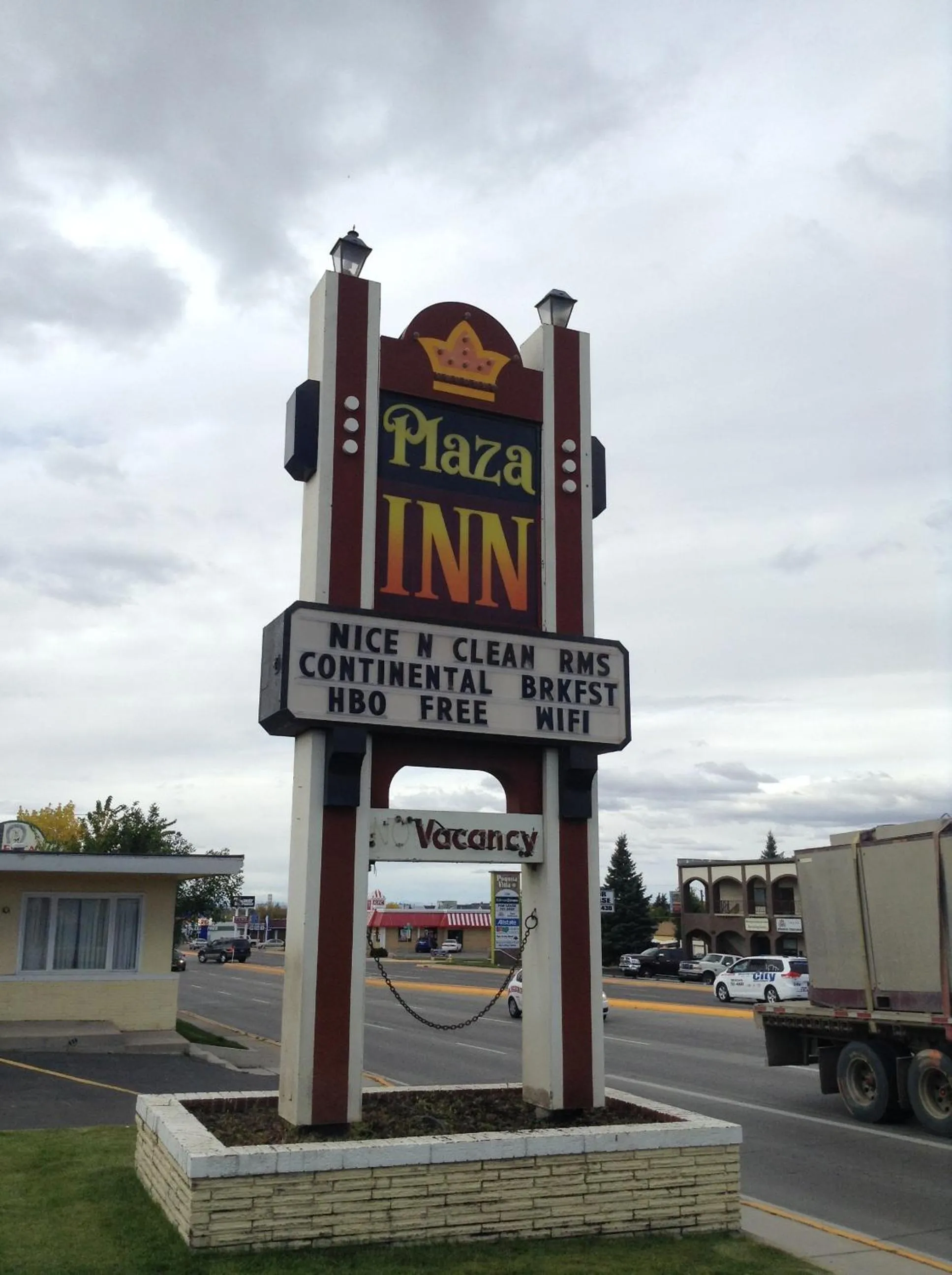 Property logo or sign in Plaza Inn