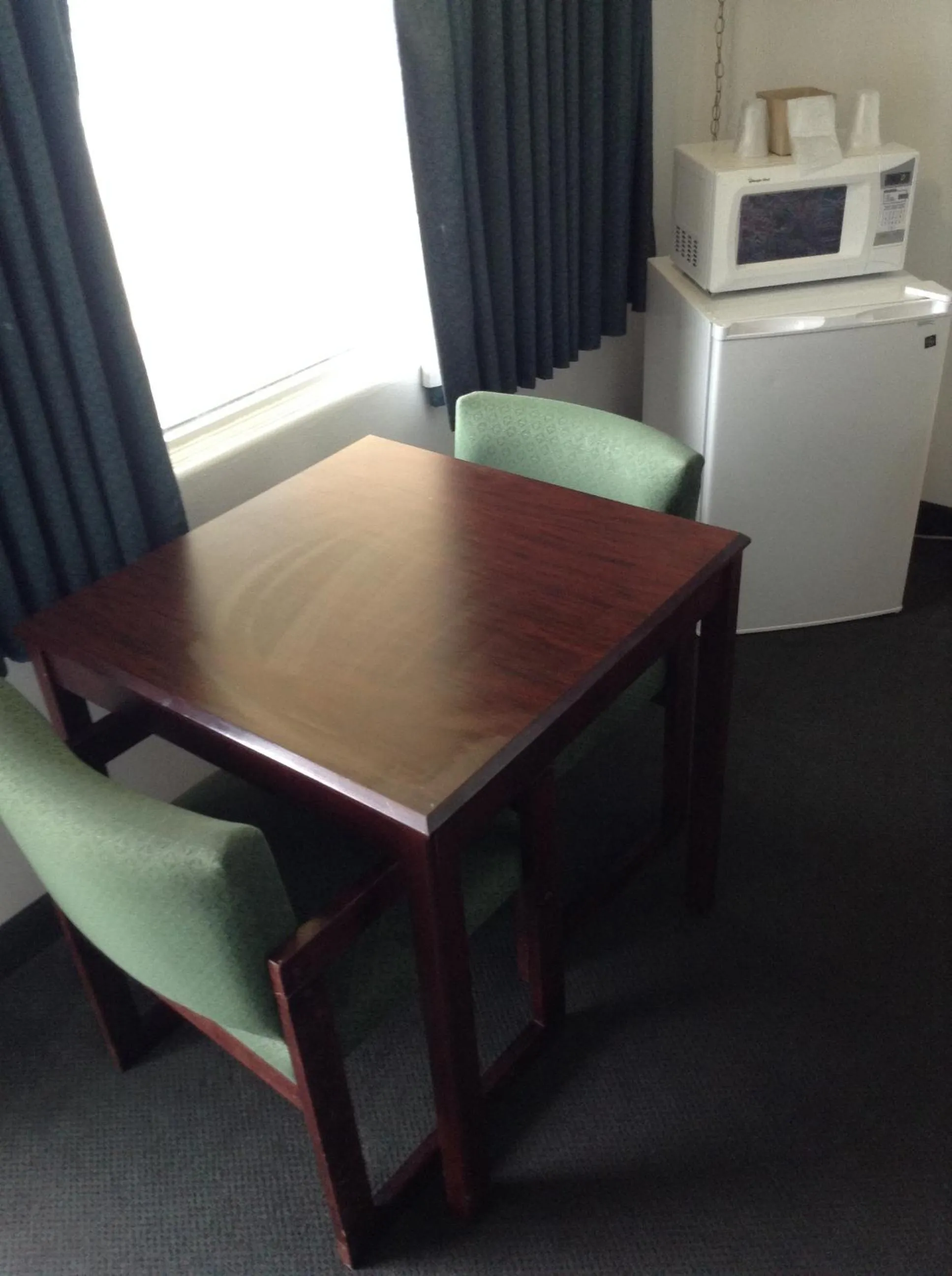 Dining area in Plaza Inn