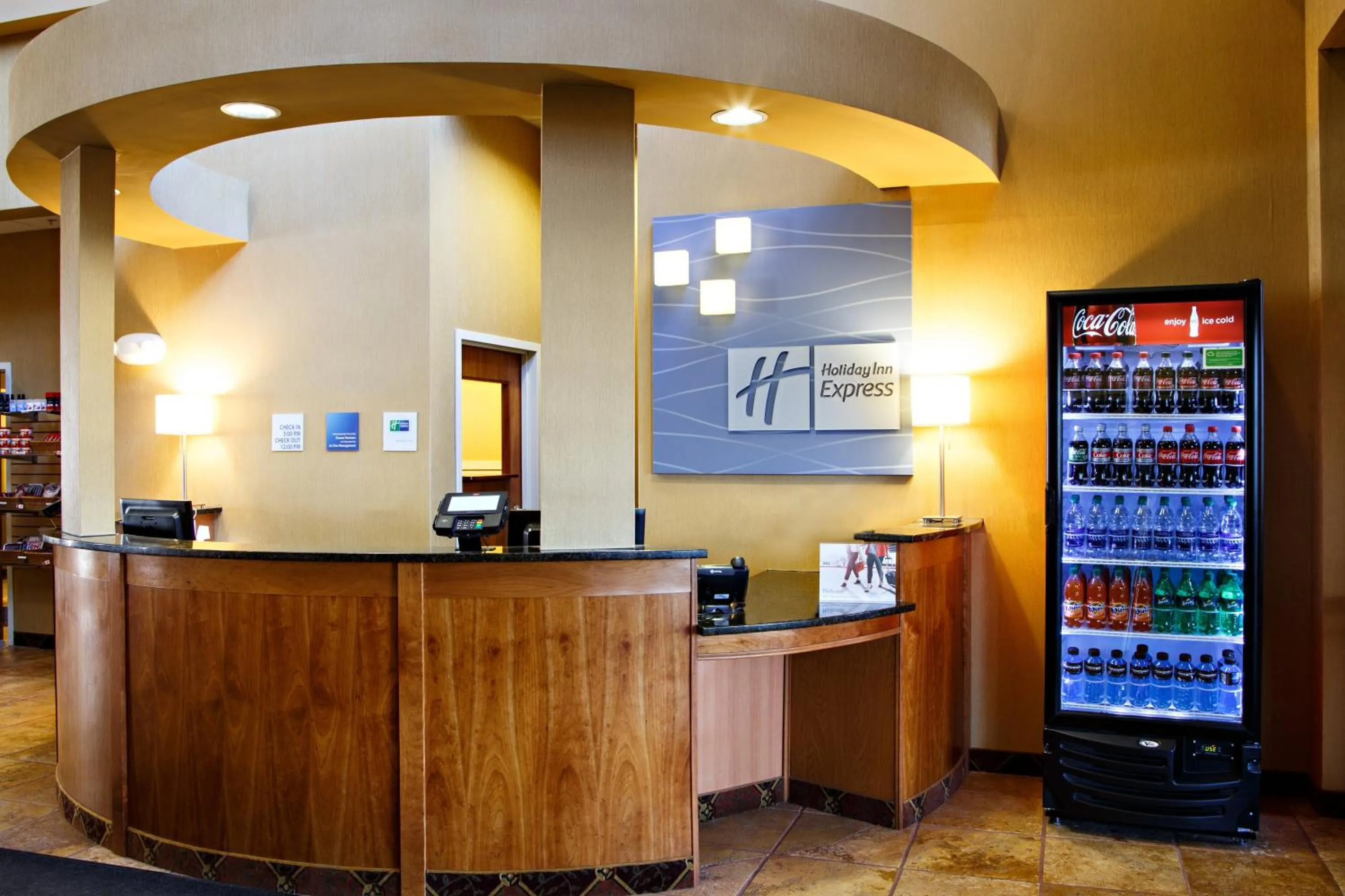Property building in Holiday Inn Express & Suites Harrisburg West