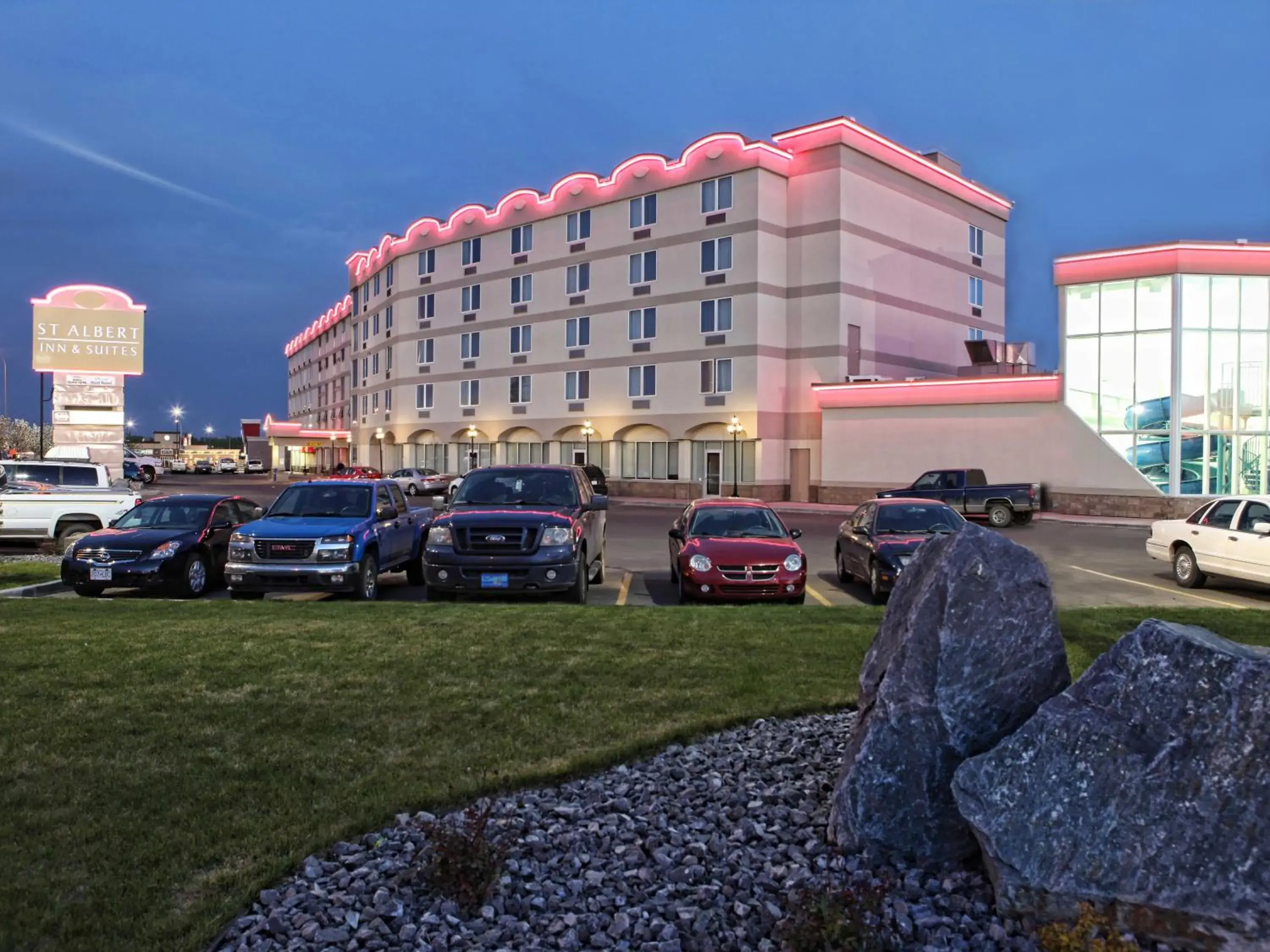 St. Albert Inn & Suites St. Albert Inn & Suites