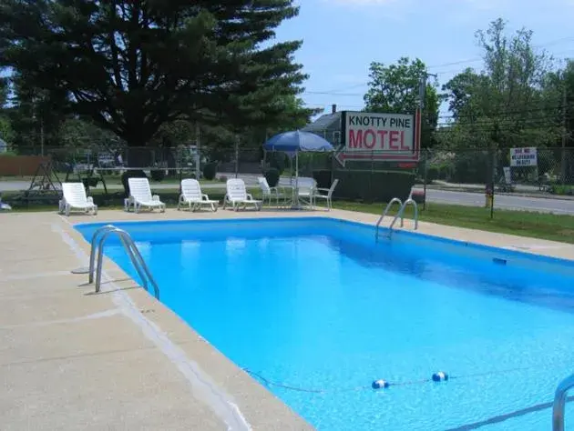 Knotty Pine Motel Knotty Pine Motel