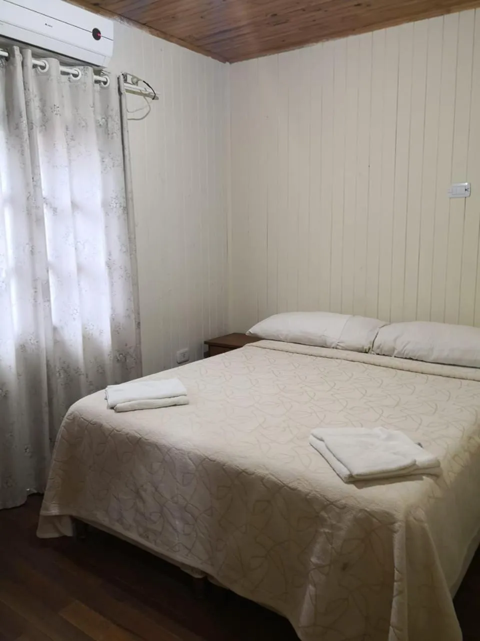 Bed in Palo Rosa Lodge