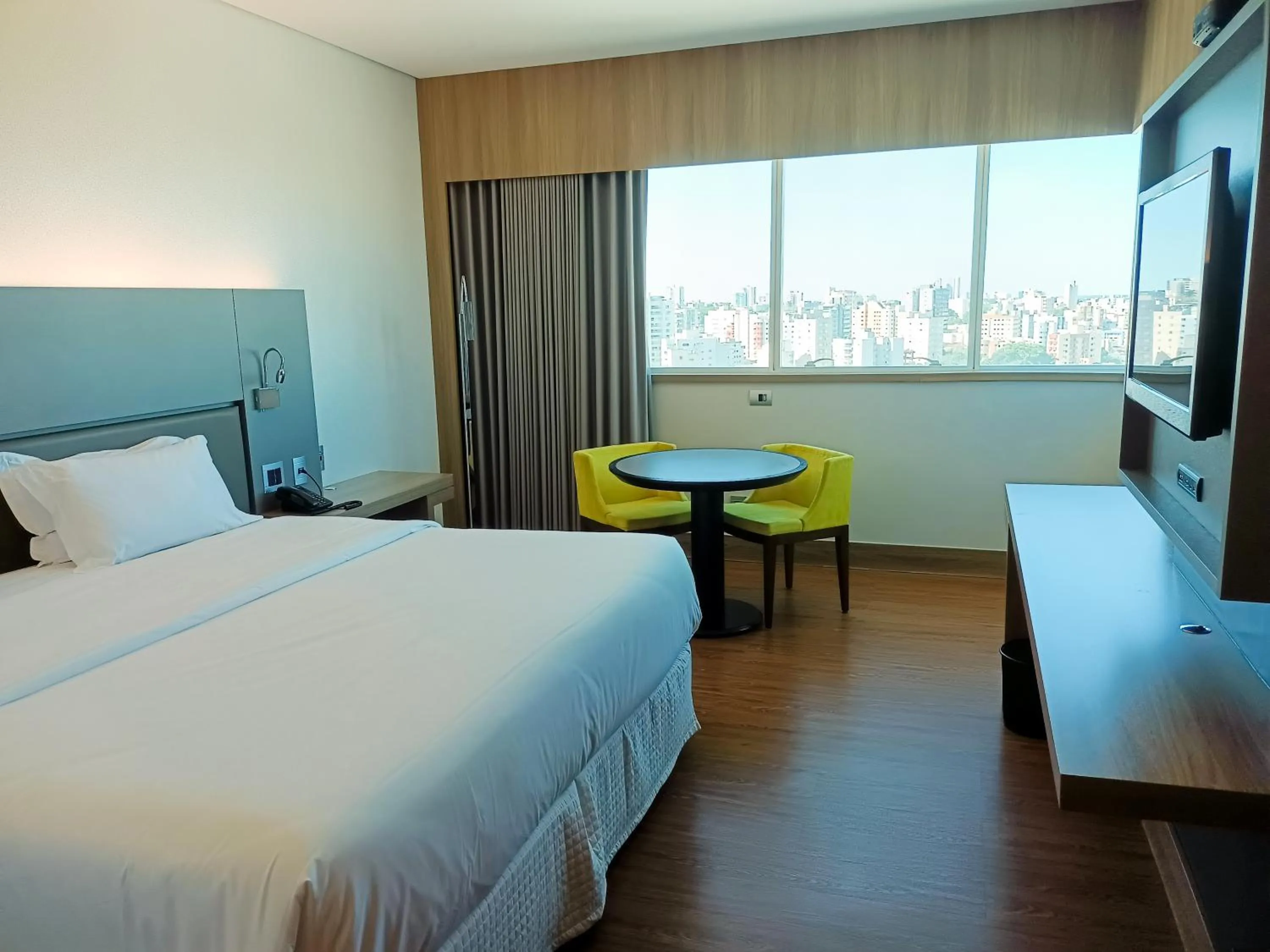 Photo of the whole room, Bed in Mercure Uberlândia Plaza Shopping
