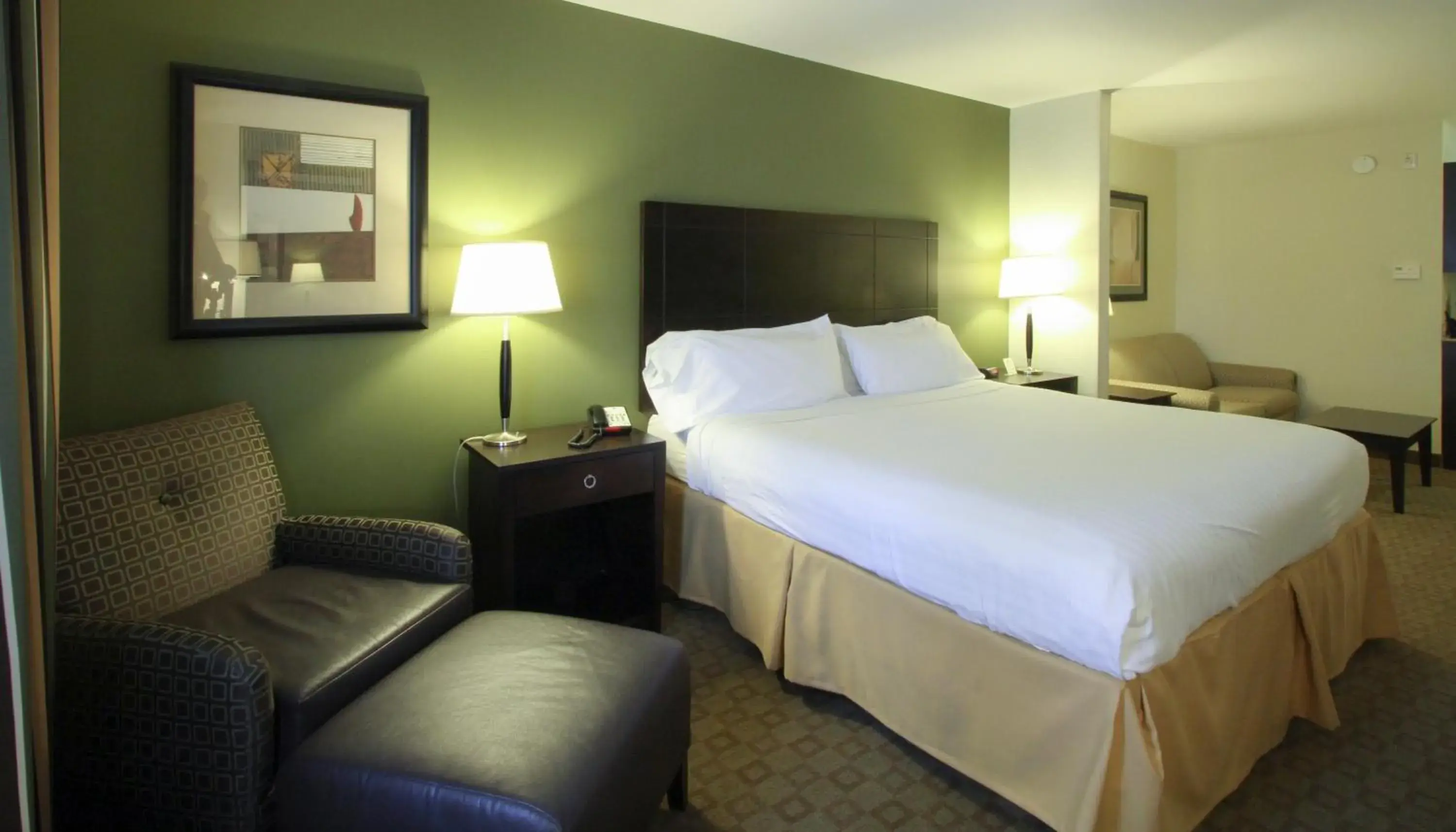 Photo of the whole room, Bed in GreenTree Inn and Suites Florence, AZ Photo of the whole room, Bed in GreenTree Inn and Suites Florence, AZ