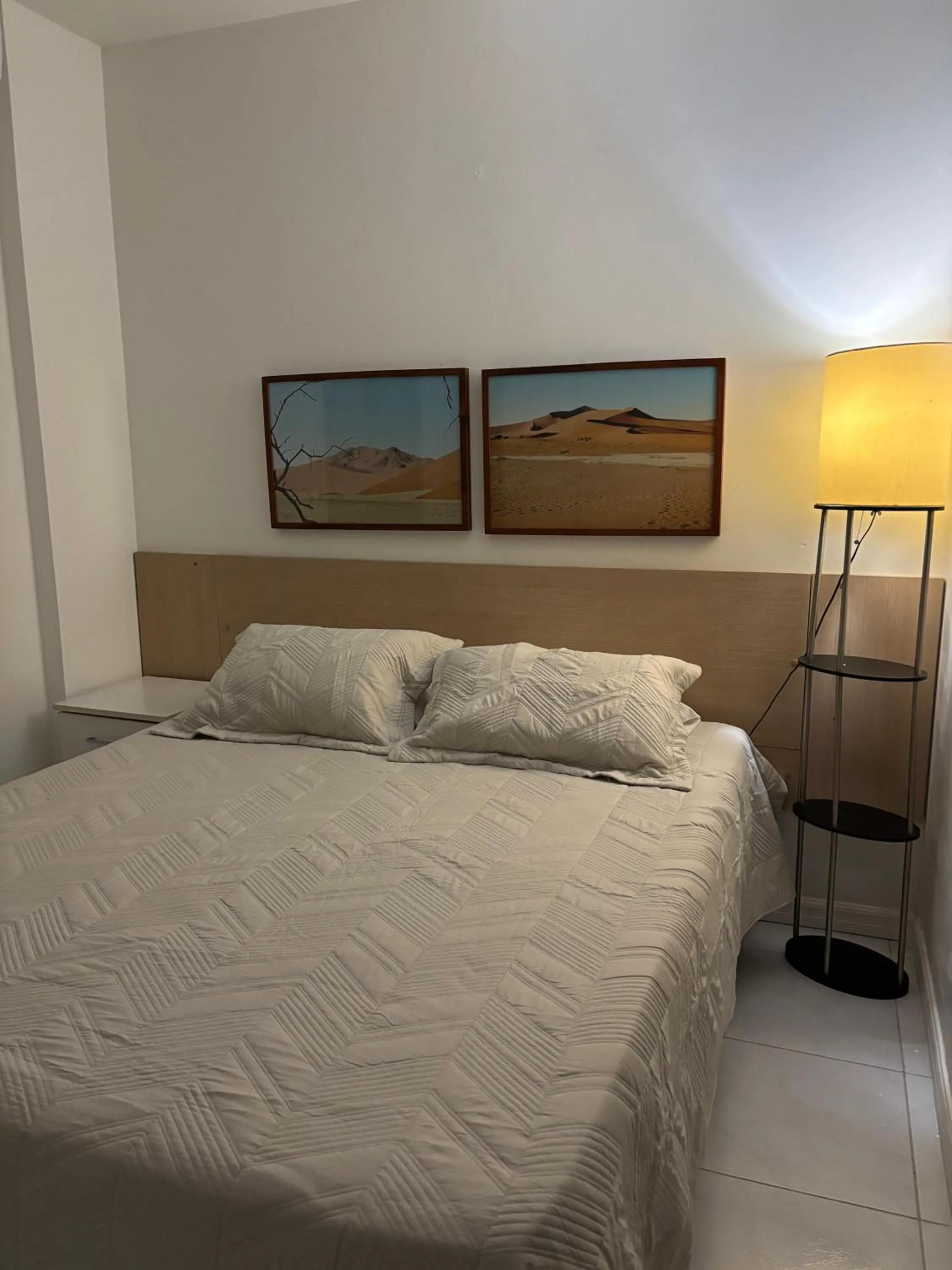 Ap Riviera uma quadra da praia