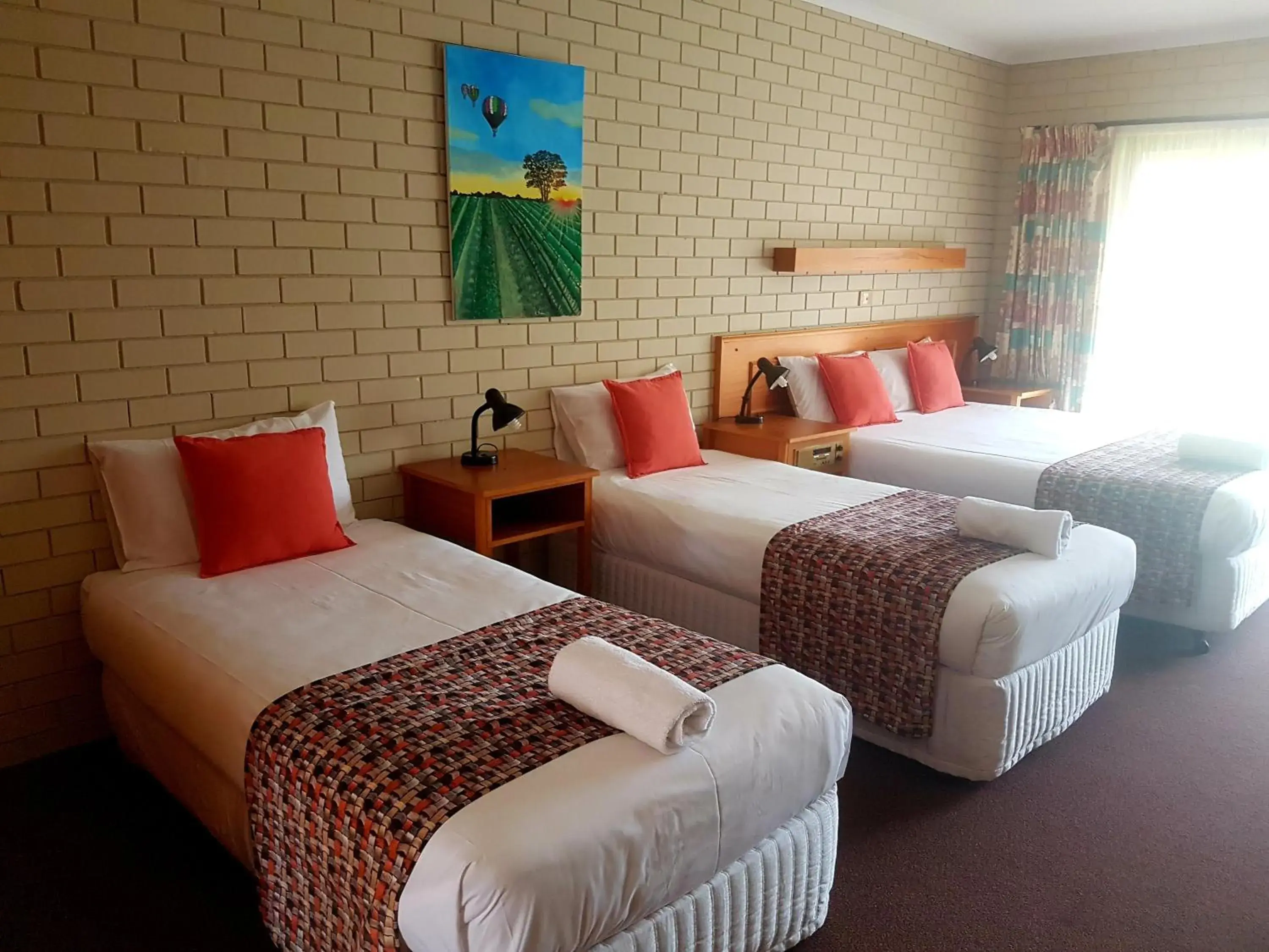 Triple Room in Barooga Country Inn Motel Triple Room in Barooga Country Inn Motel
