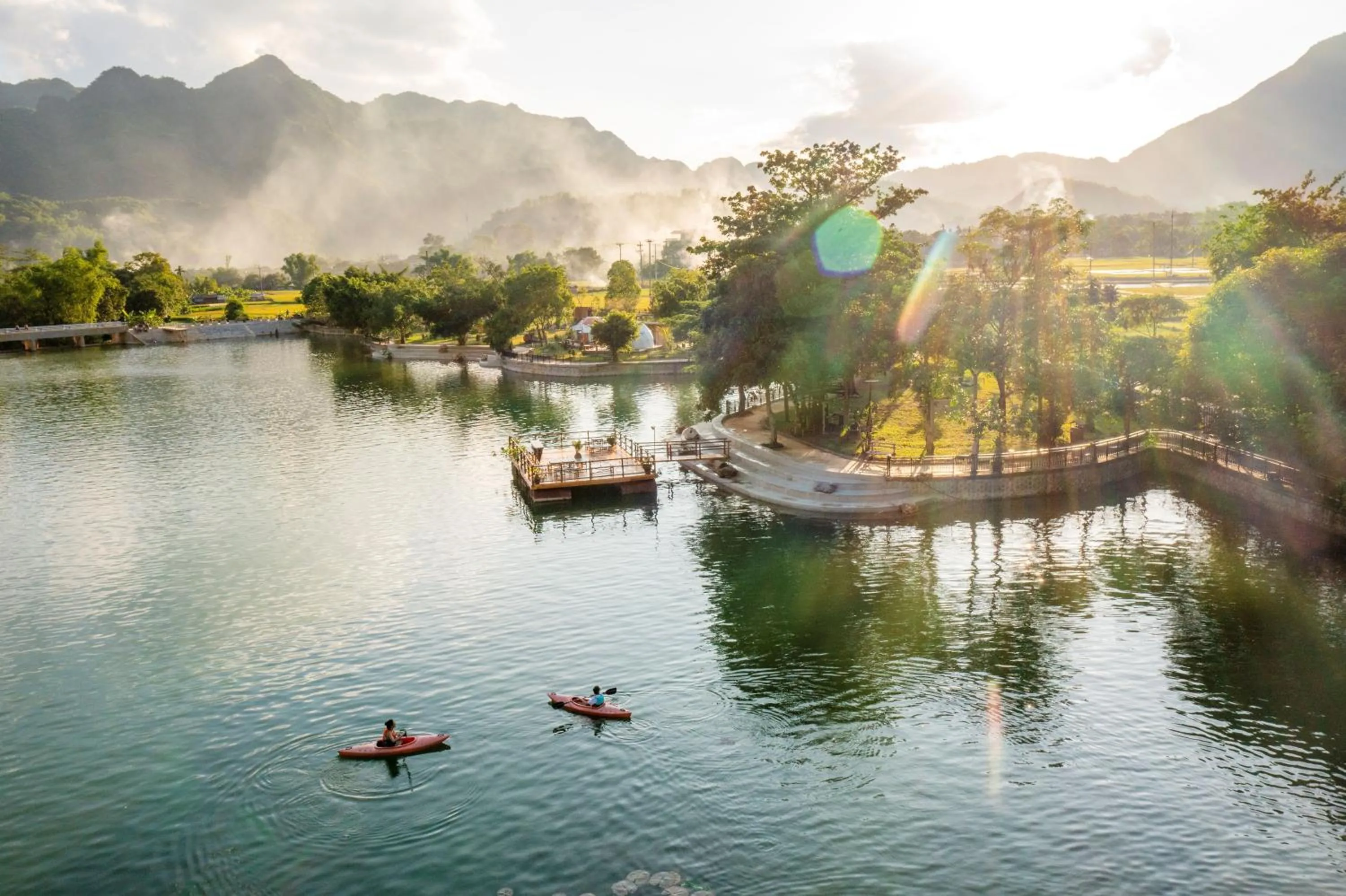 Lake view in Mai Chau Lodge
