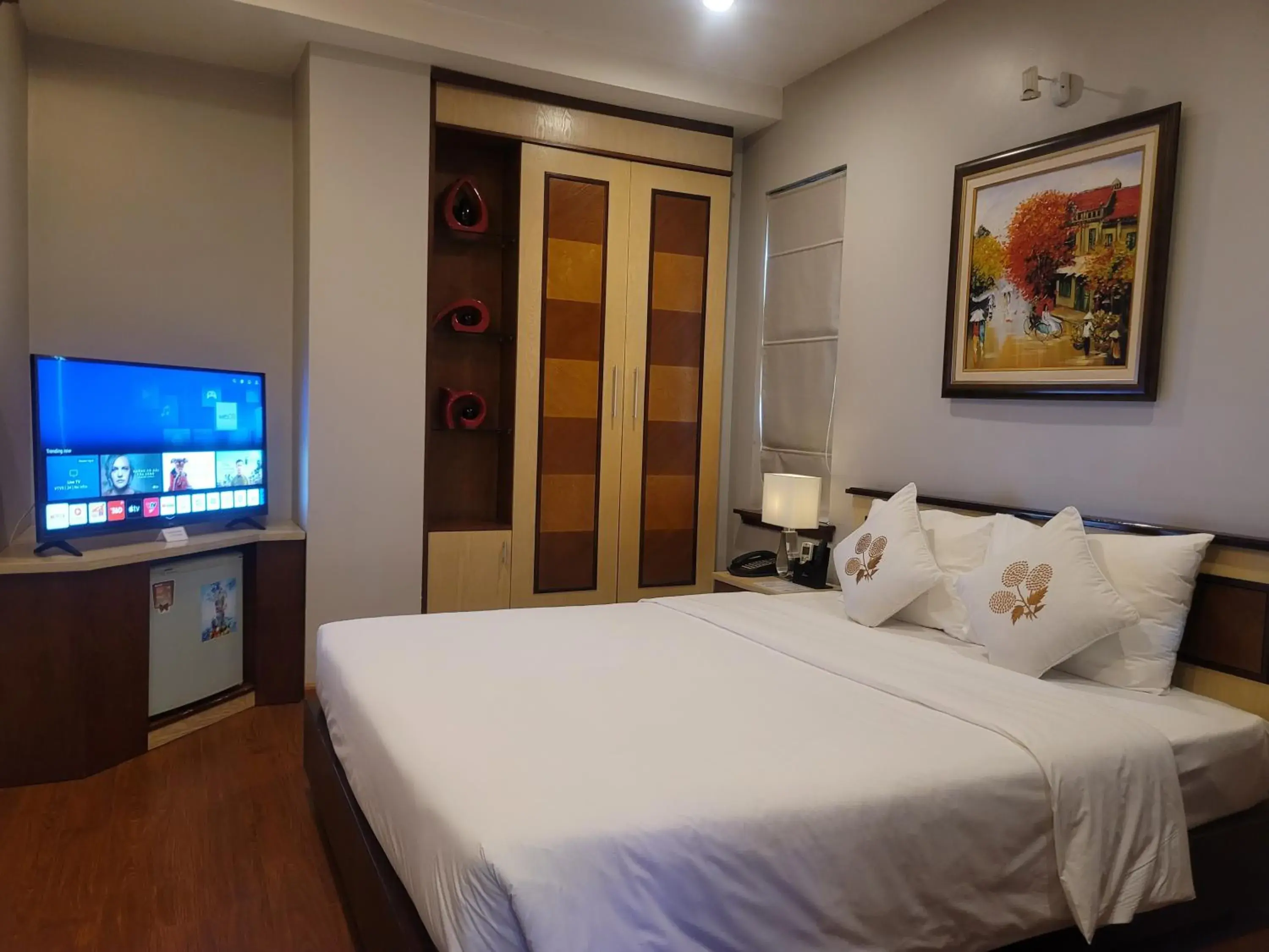 Photo of the whole room, Bed in Luxeden Hotel Hanoi Photo of the whole room, Bed in Luxeden Hotel Hanoi