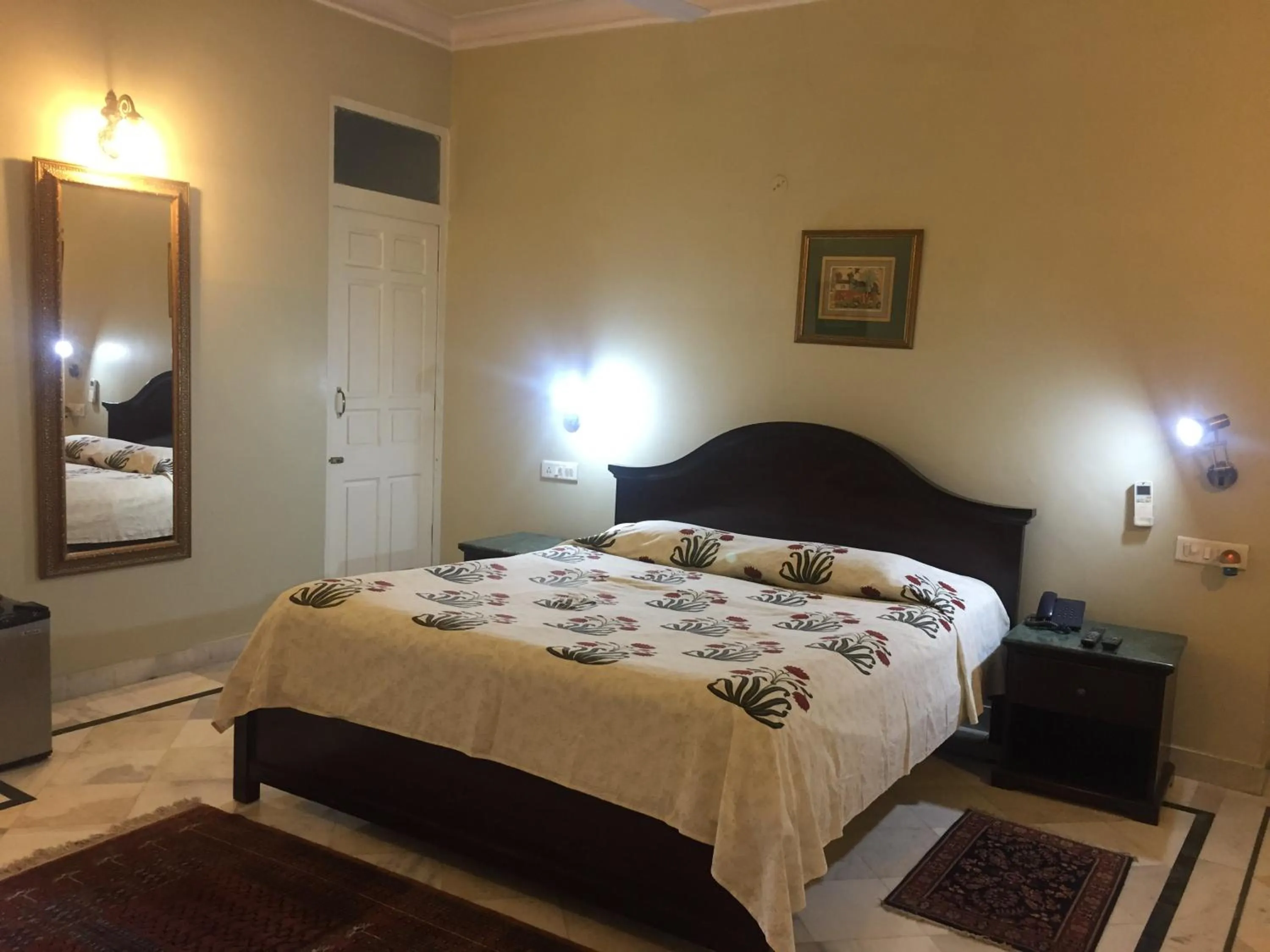 Bed in Barwara Kothi