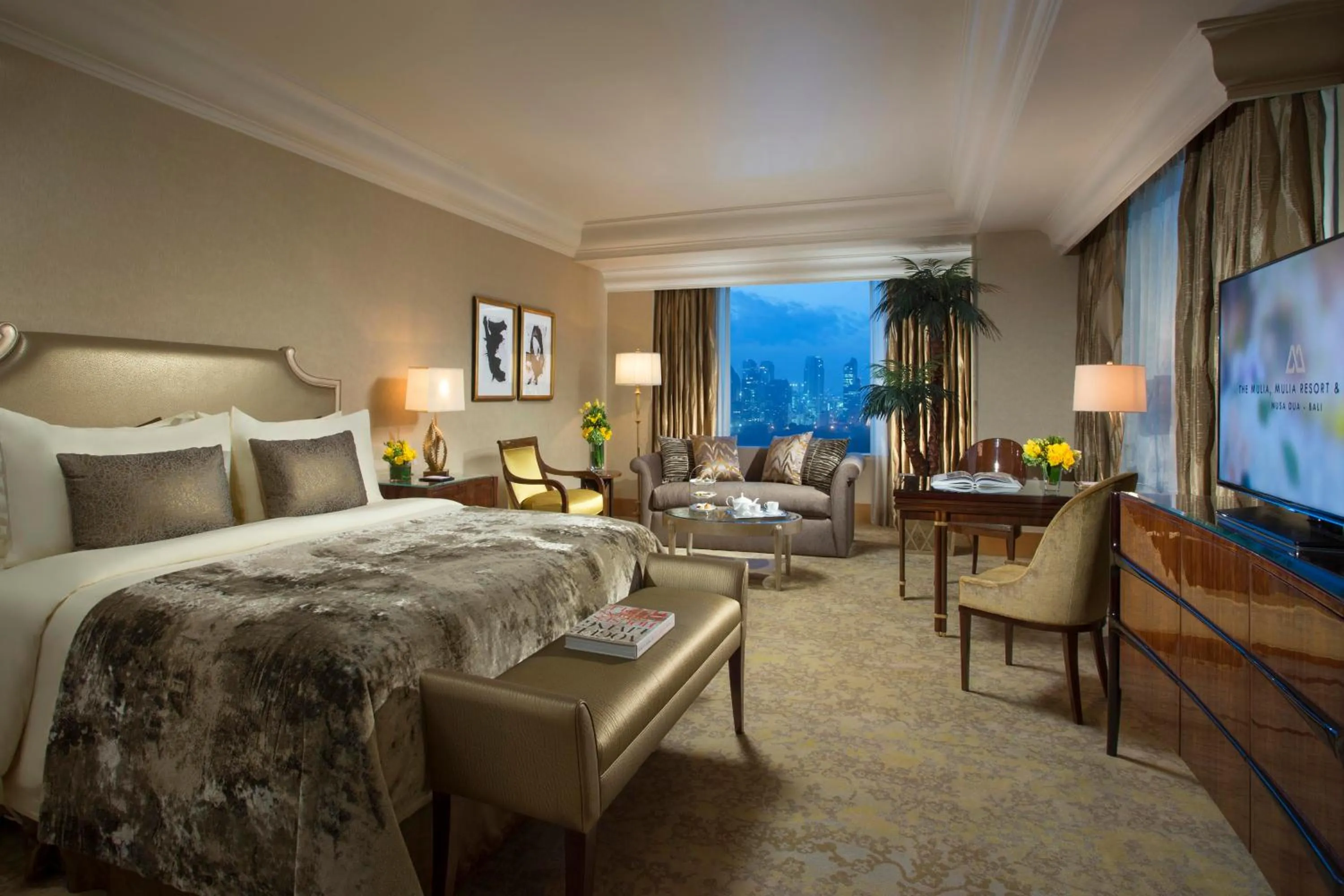 Bed in Hotel Mulia Senayan, Jakarta