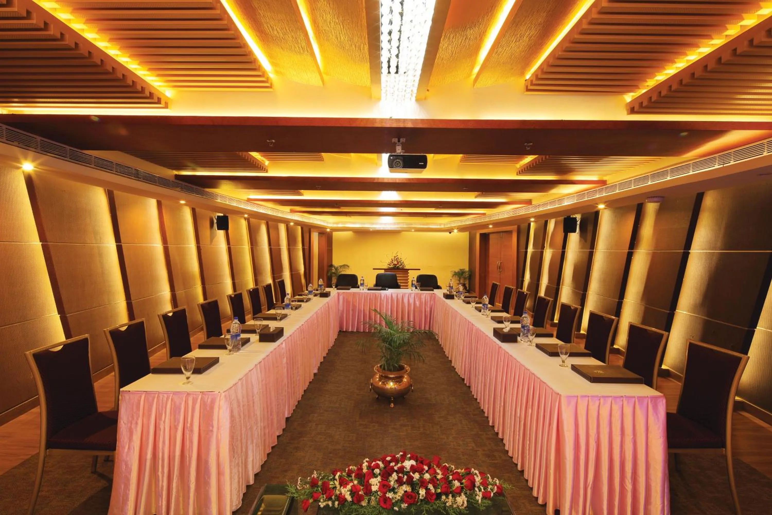 Meeting/conference room in Windsor Rajadhani Hotel