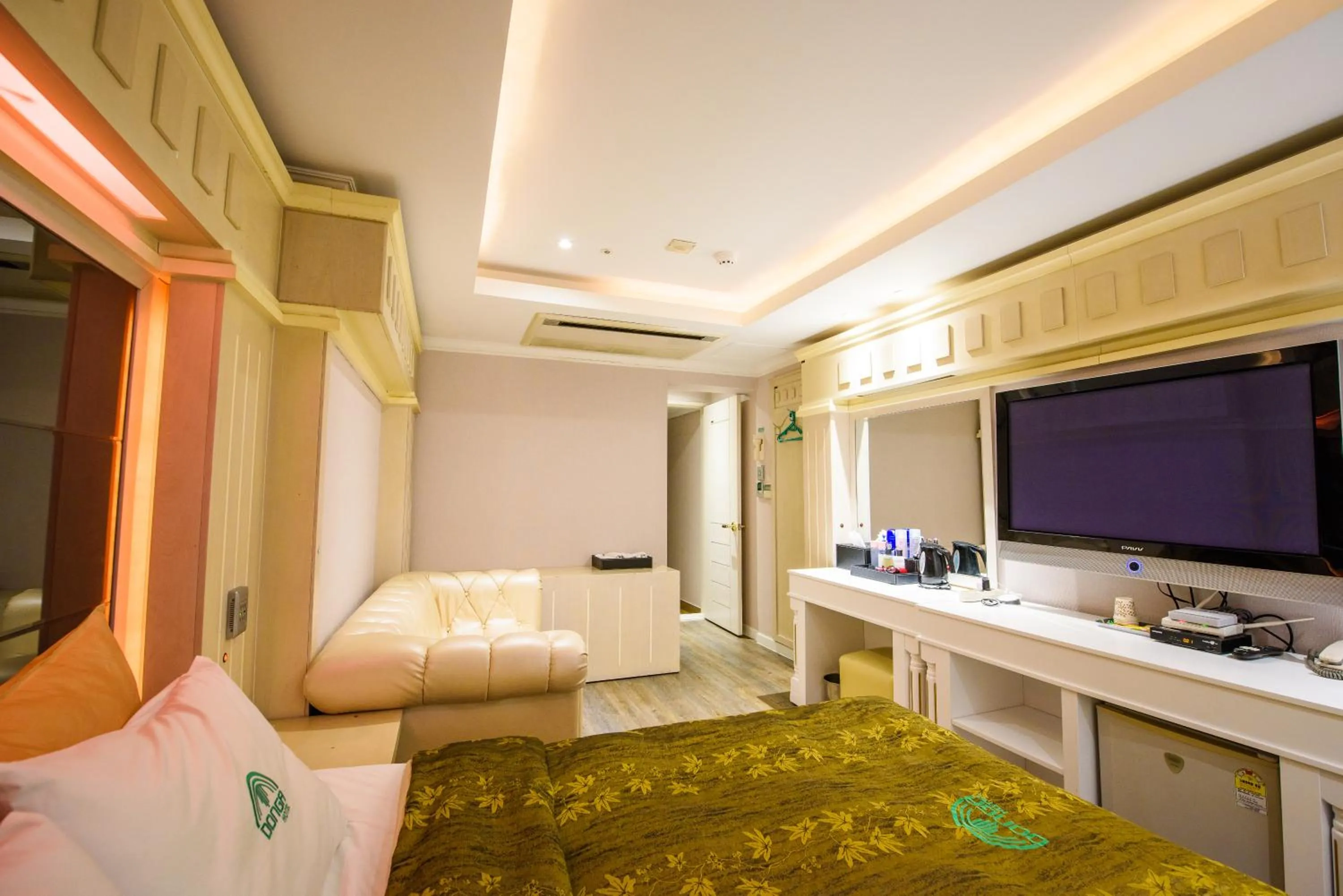 Standard Double Room in Gangneung Donga Hotel