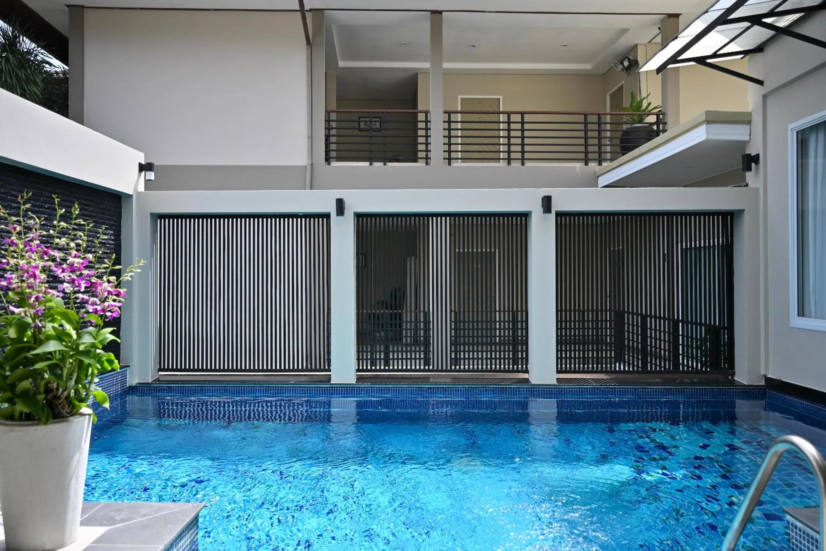 Swimming pool in Sivana Place Phuket