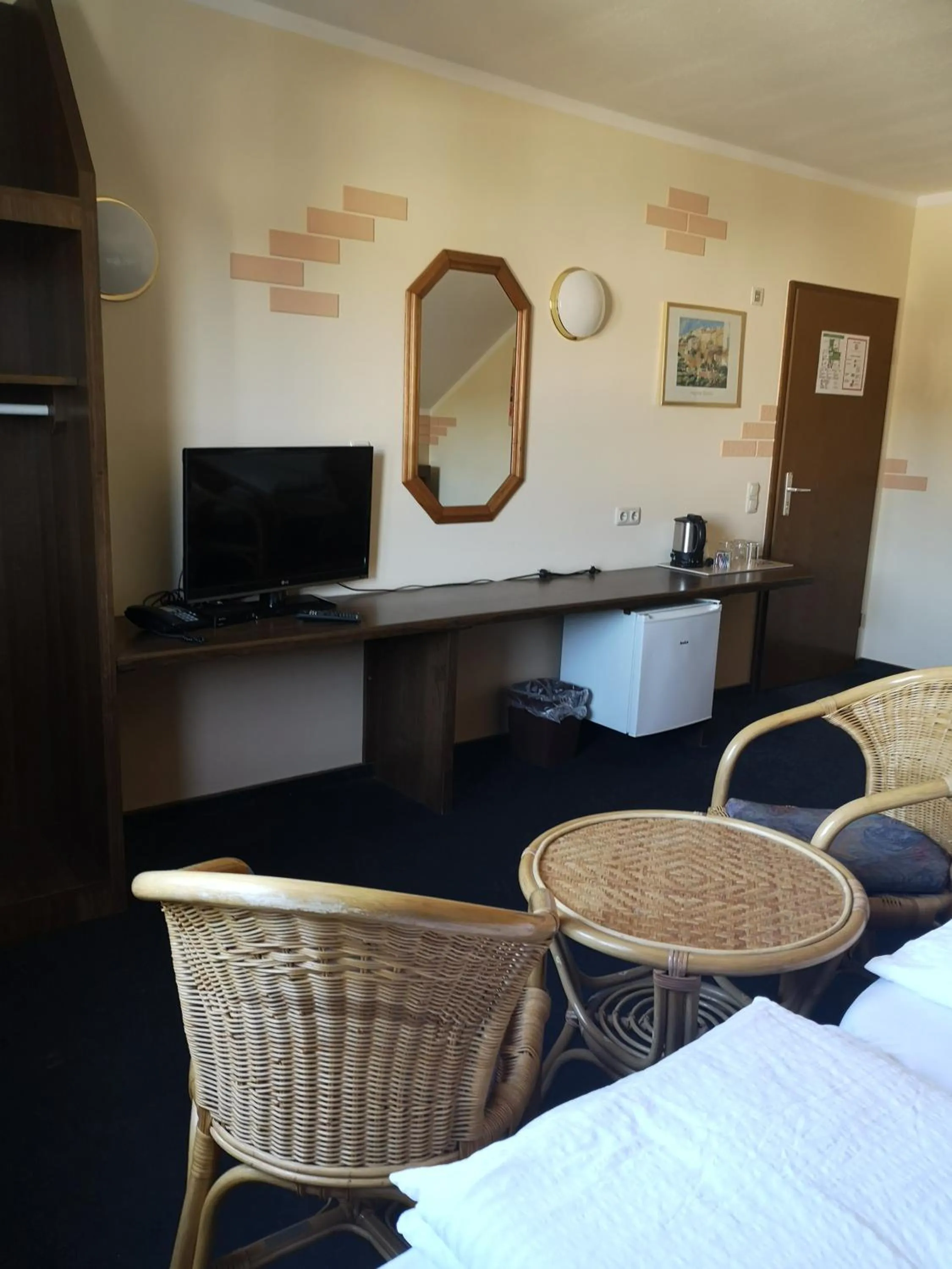 TV and multimedia, Bed in Hotel Köln-Bonn