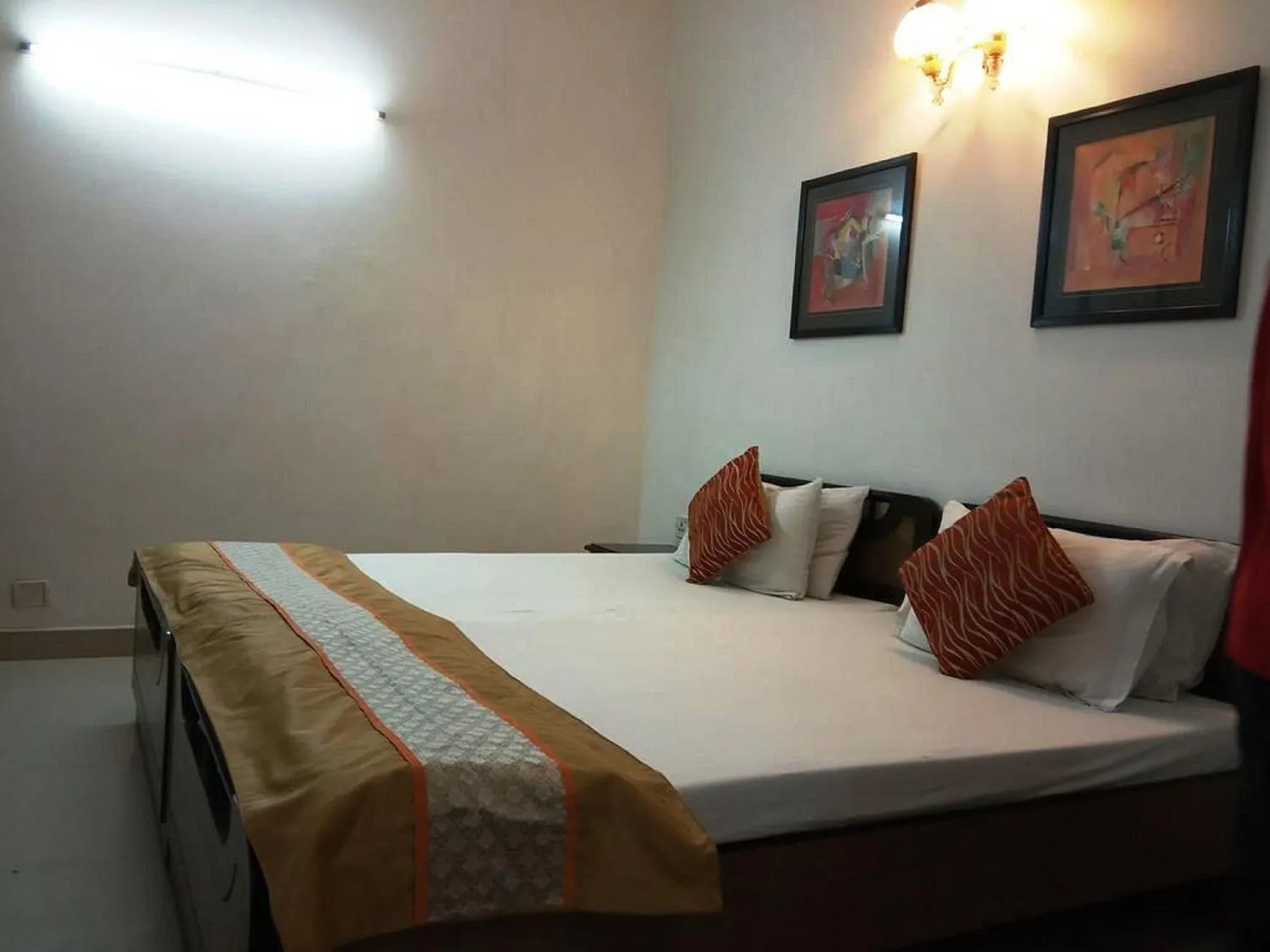 Bed in Solo Victoria Hotel