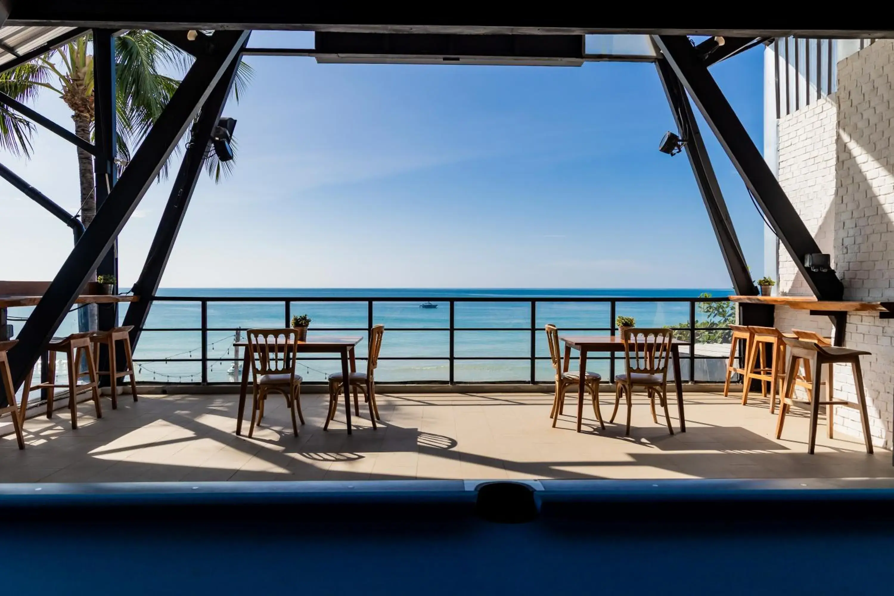 Restaurant/places to eat in Malibu Beach Resort Restaurant/places to eat in Malibu Beach Resort