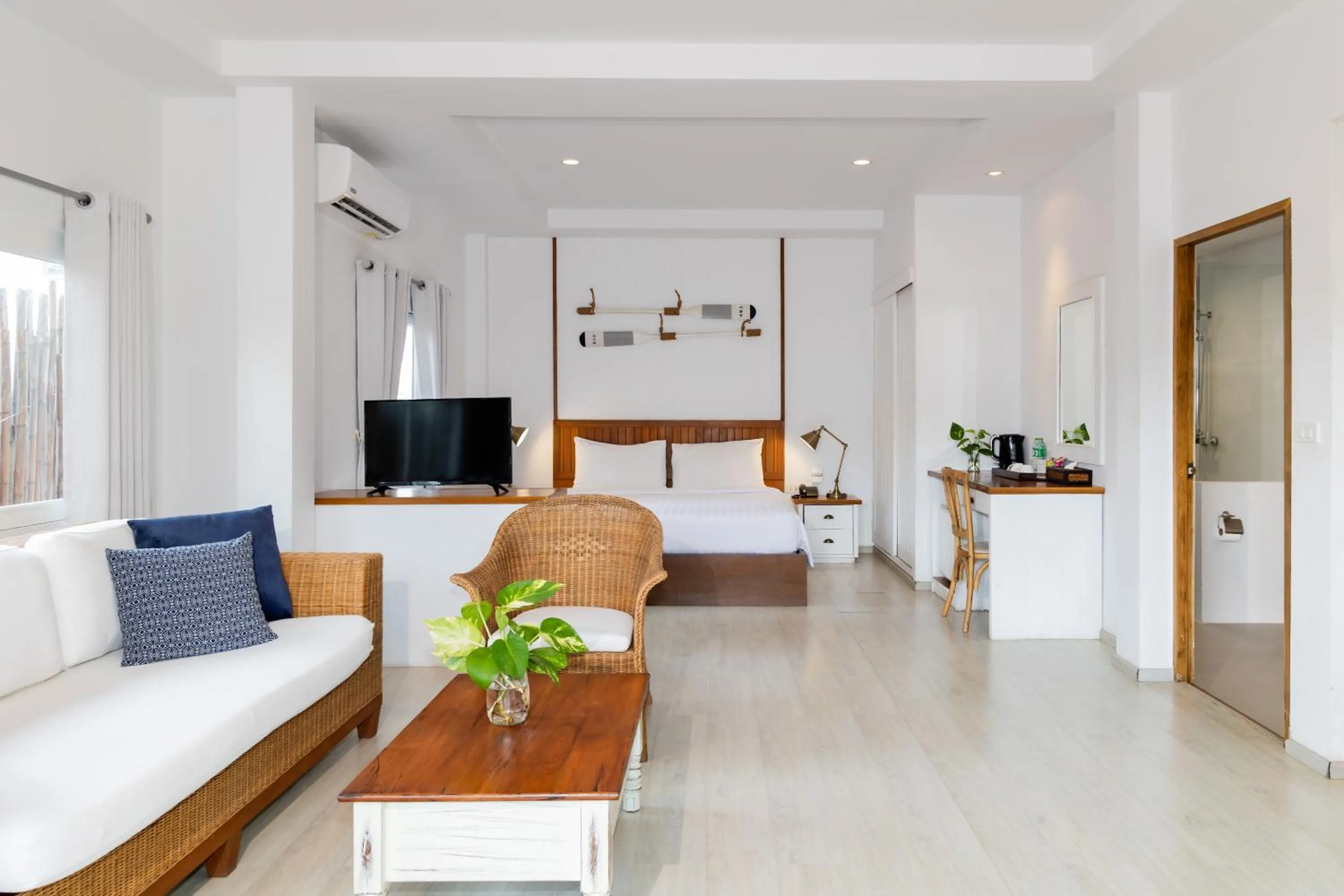 Bed in Malibu Beach Resort