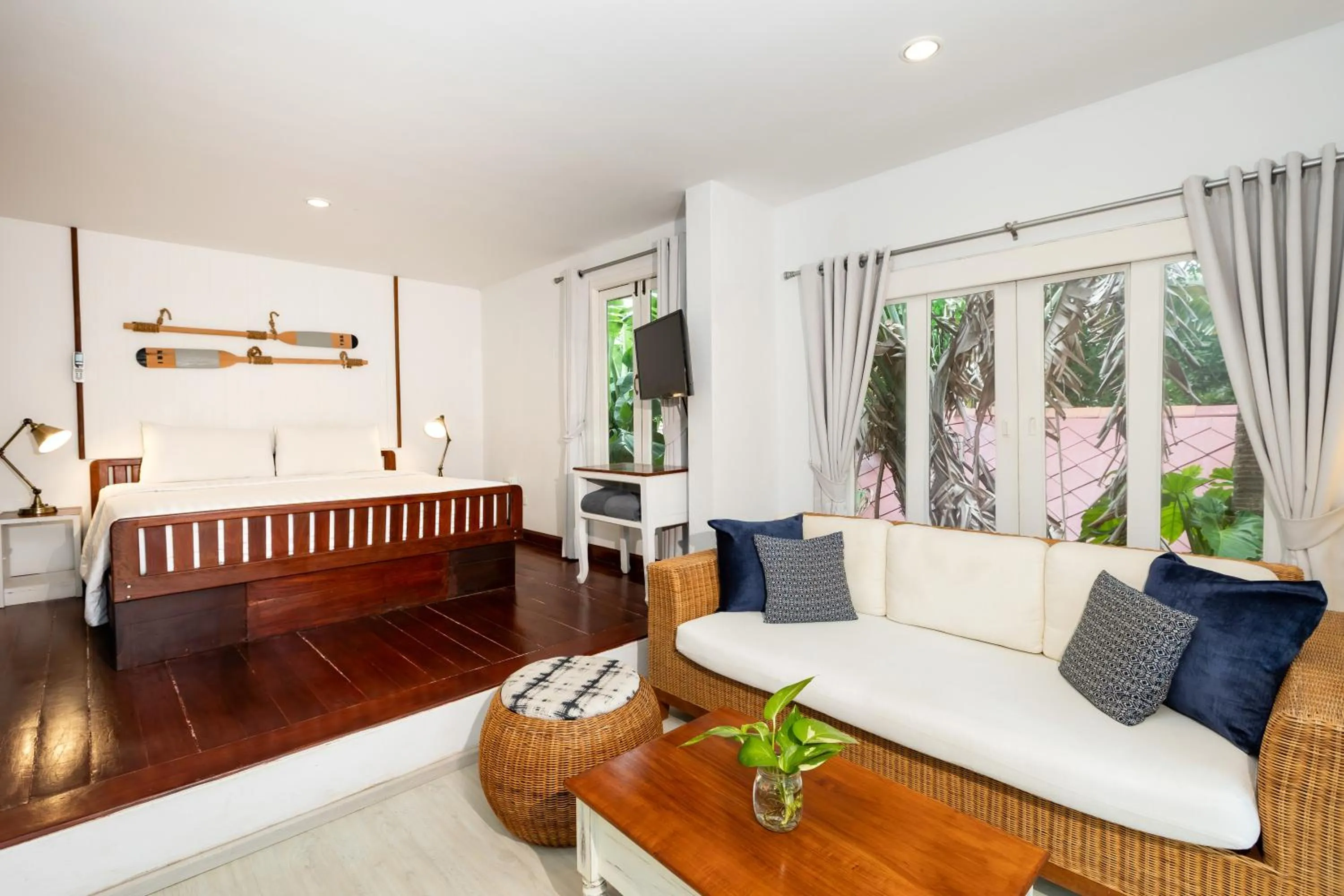 Bedroom in Malibu Beach Resort