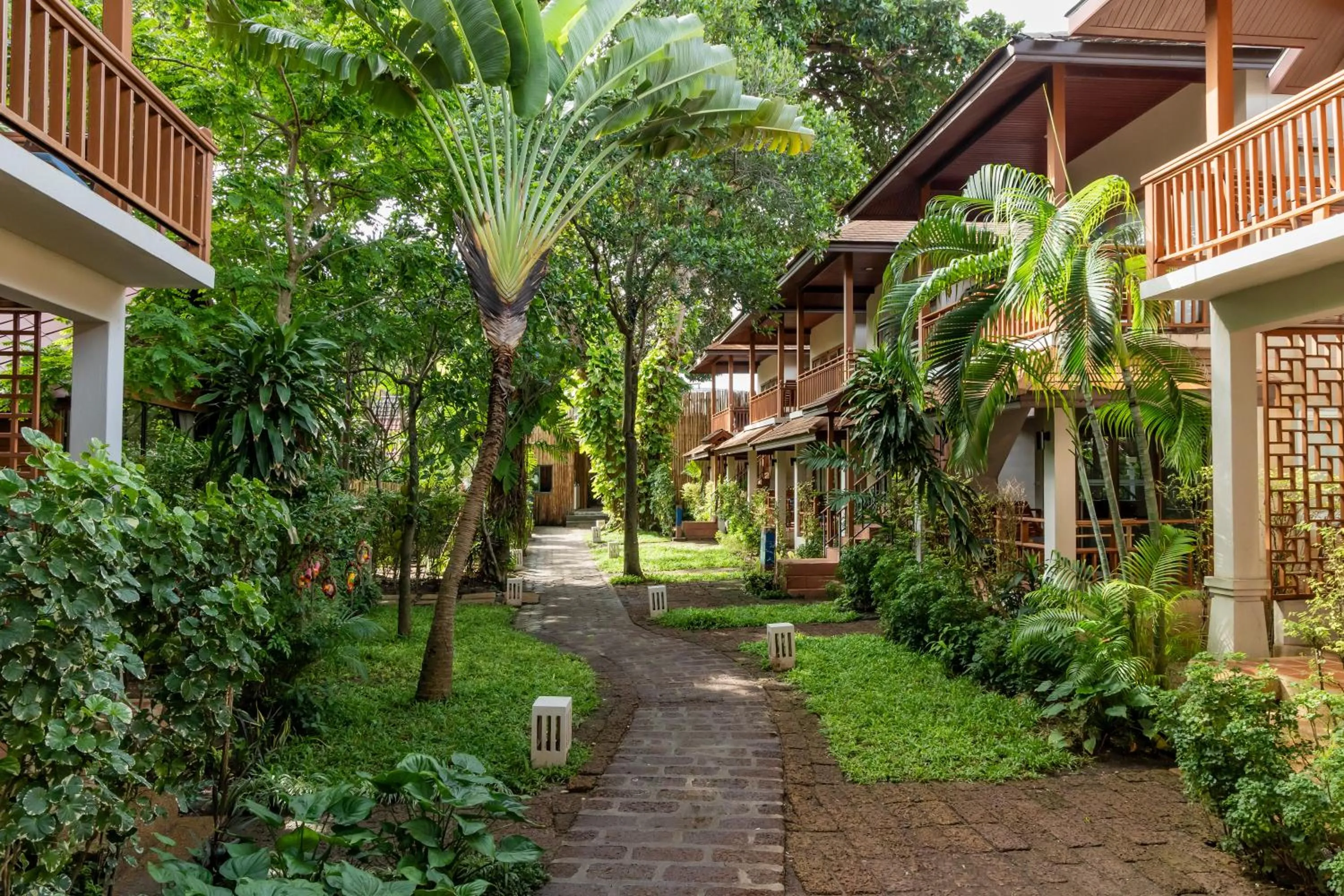 Garden in Malibu Beach Resort
