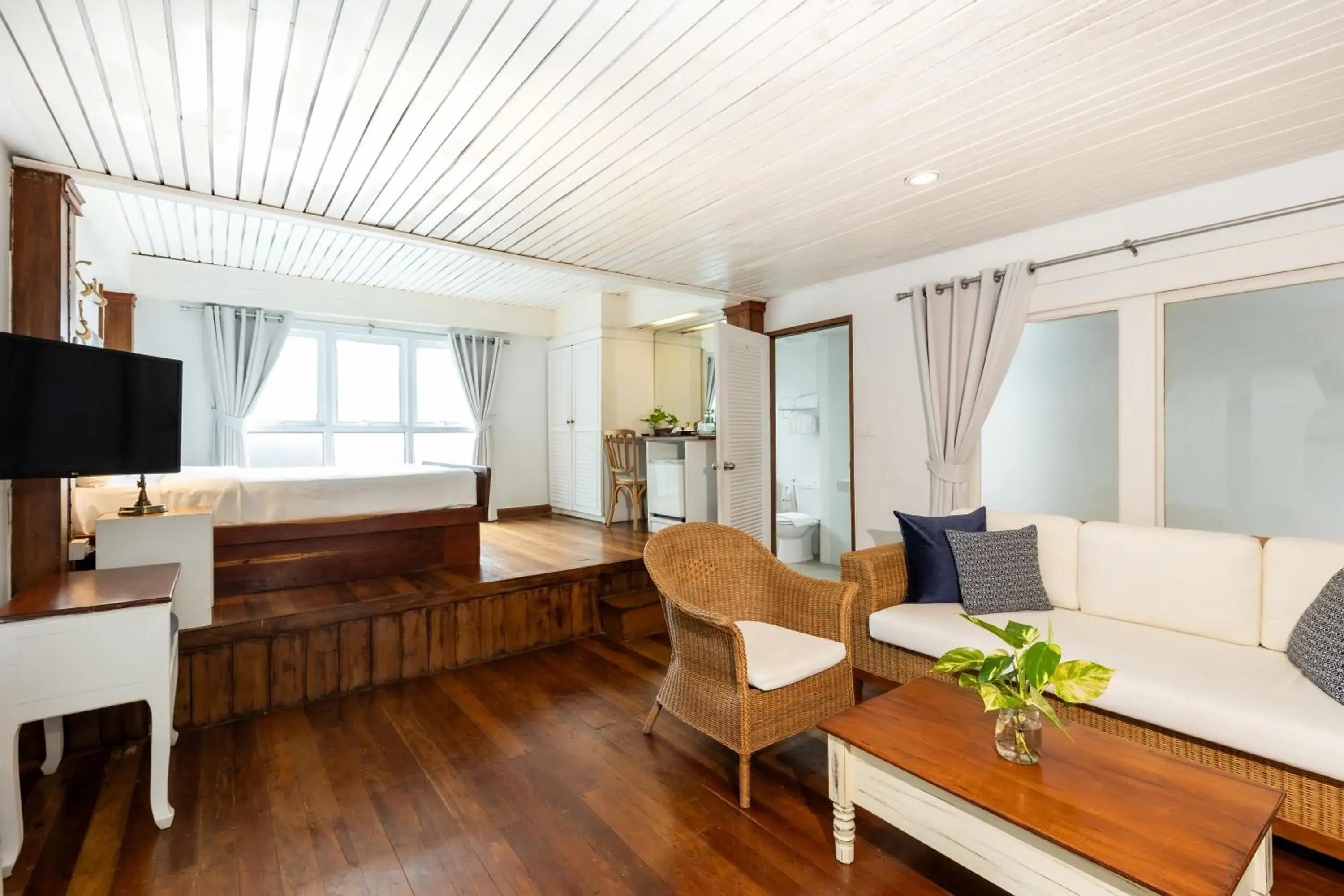 Bedroom in Malibu Beach Resort Bedroom in Malibu Beach Resort