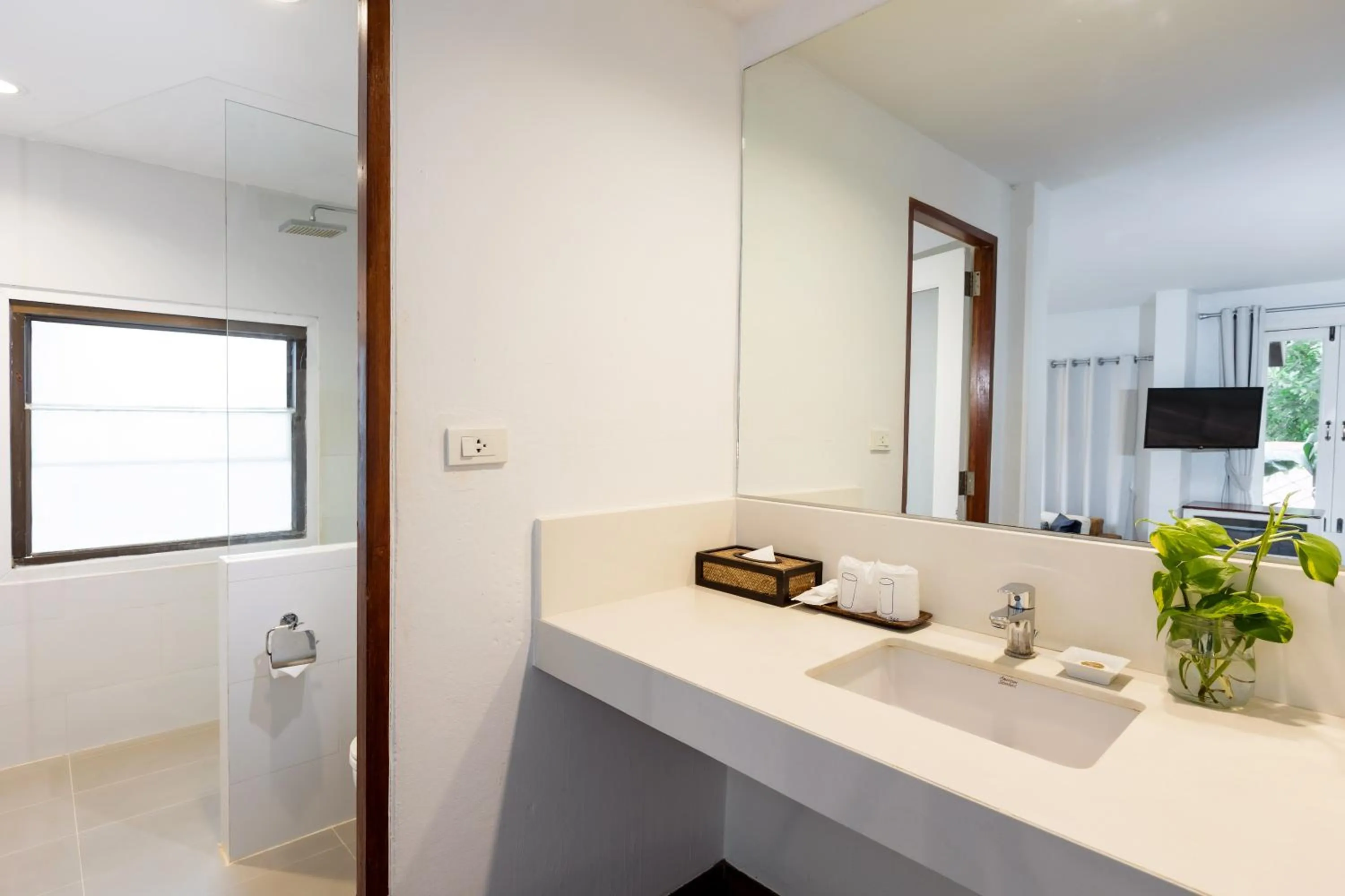 Shower in Malibu Beach Resort