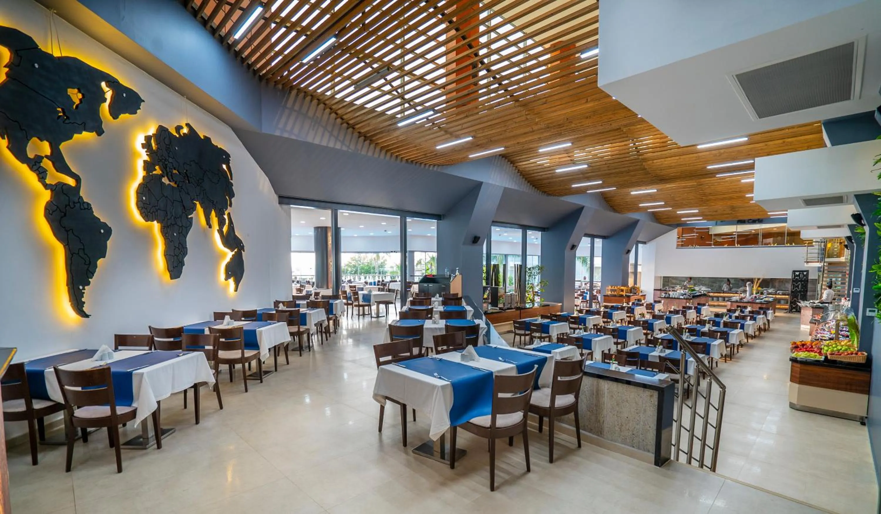 Restaurant/places to eat in Grand Belish Hotel