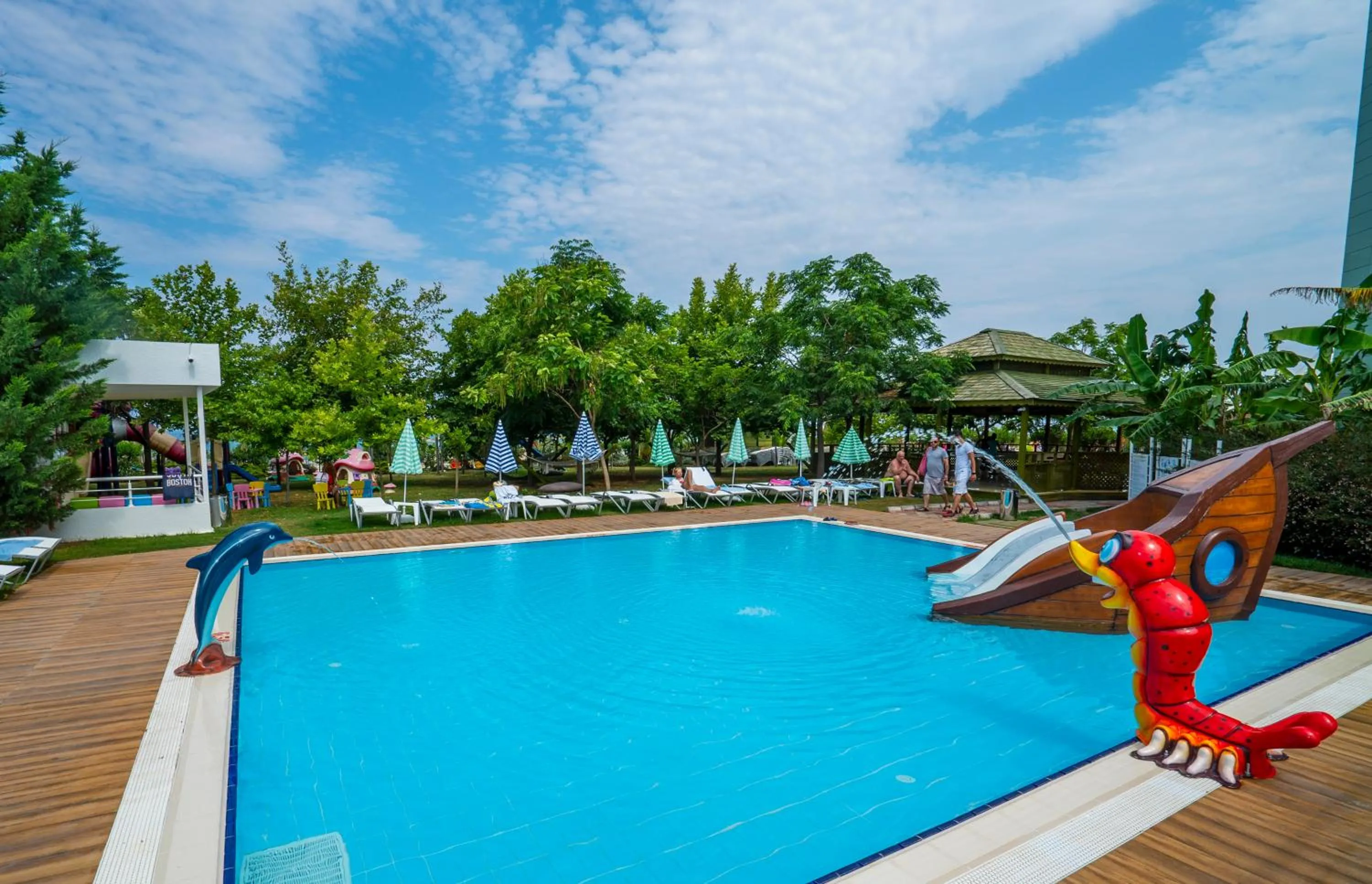 Swimming pool in Grand Belish Hotel