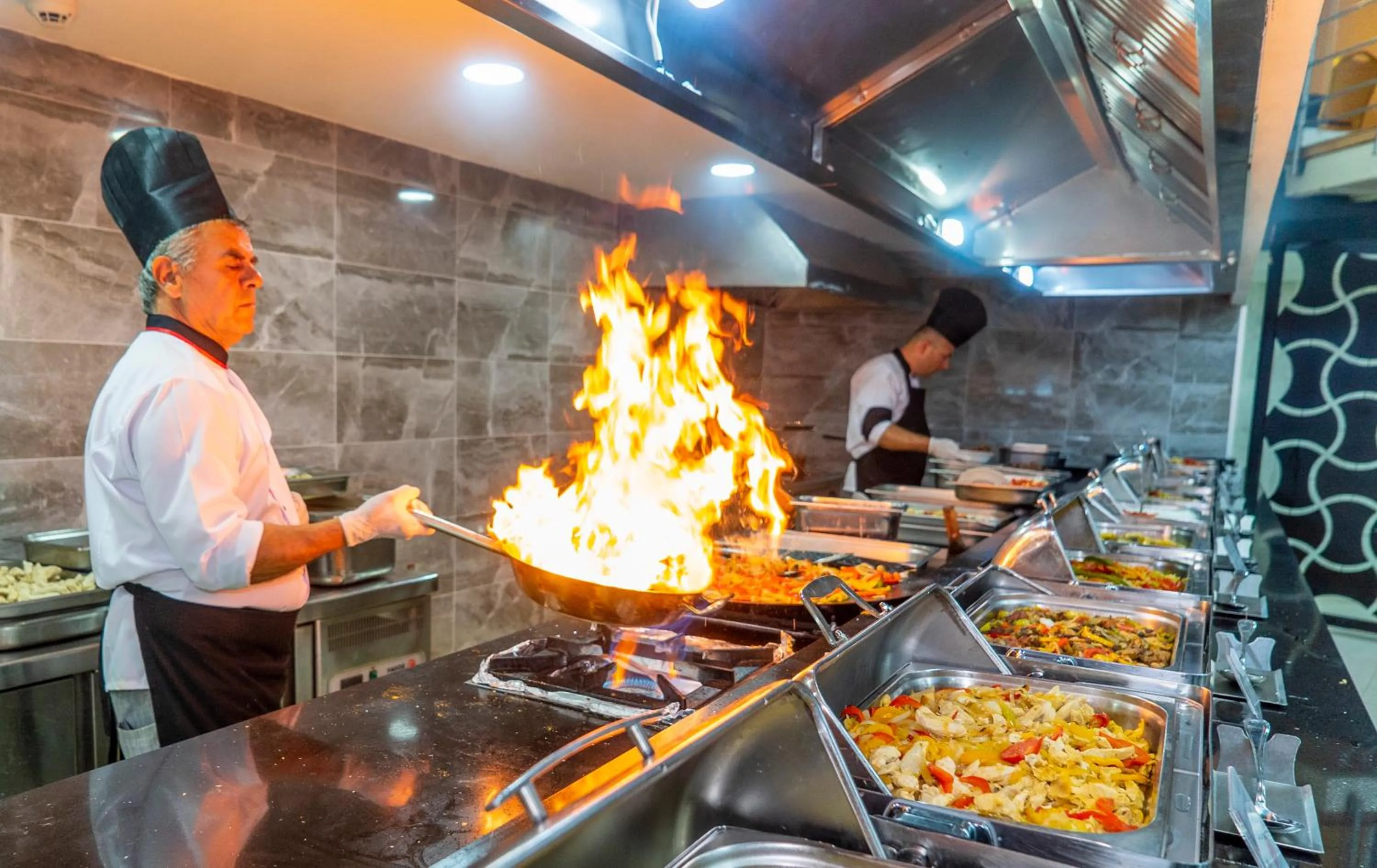 Restaurant/places to eat in Grand Belish Hotel
