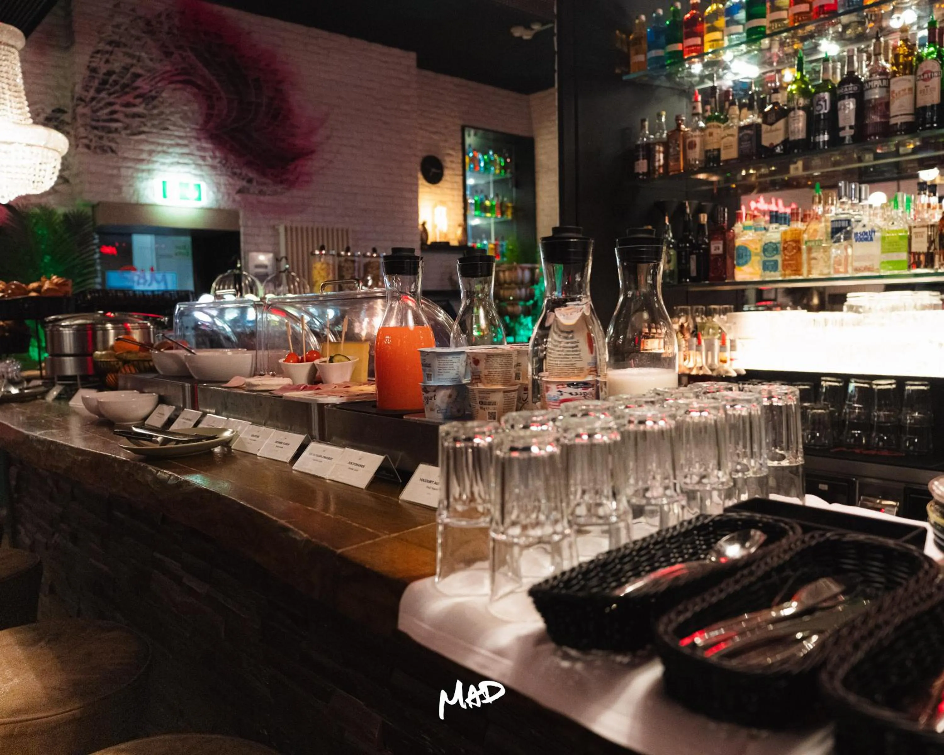 Breakfast in ibis Styles Lausanne Center MadHouse