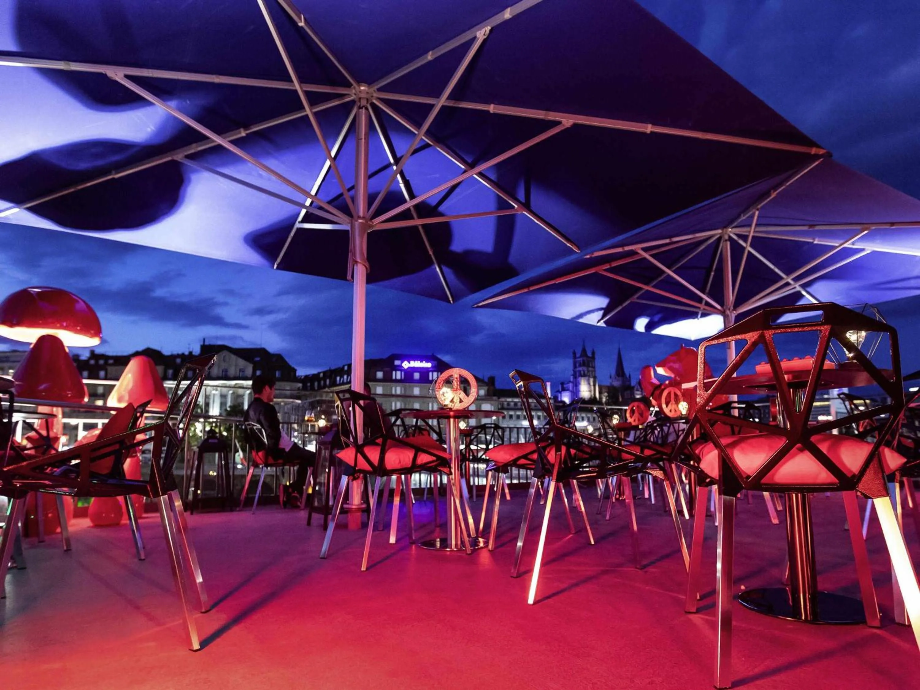 Property building in ibis Styles Lausanne Center MadHouse