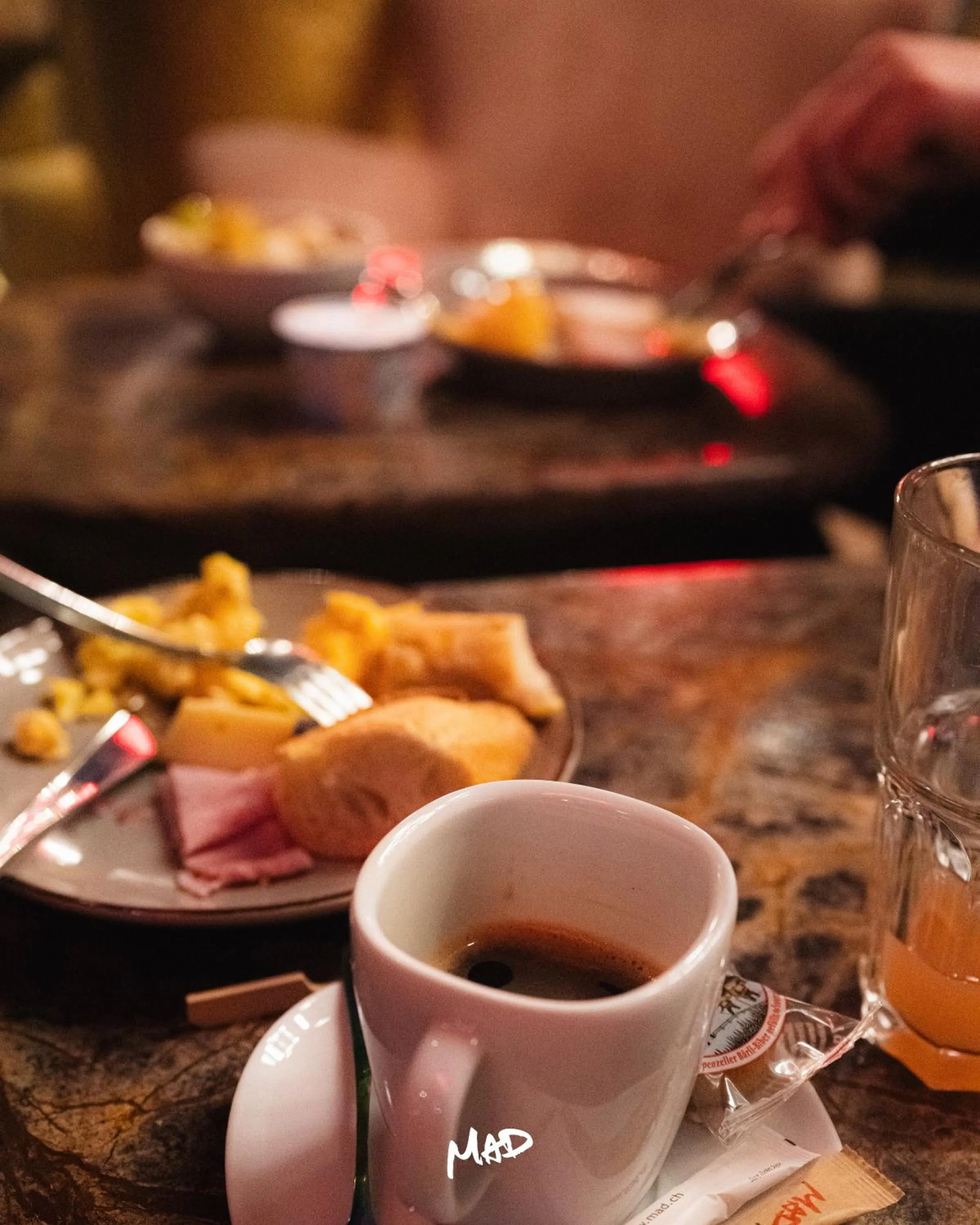 Breakfast in ibis Styles Lausanne Center MadHouse