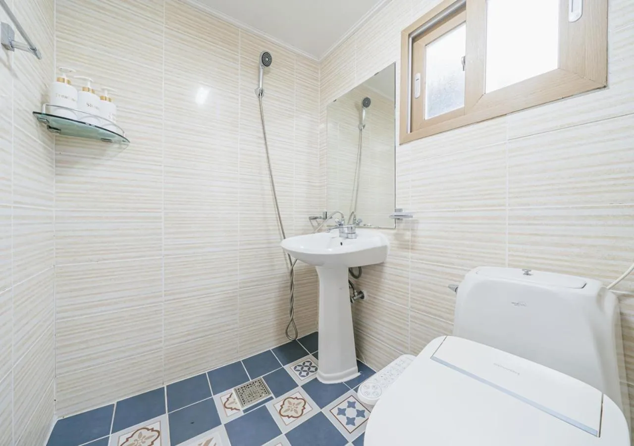 Jeju Haepoomdal Pension