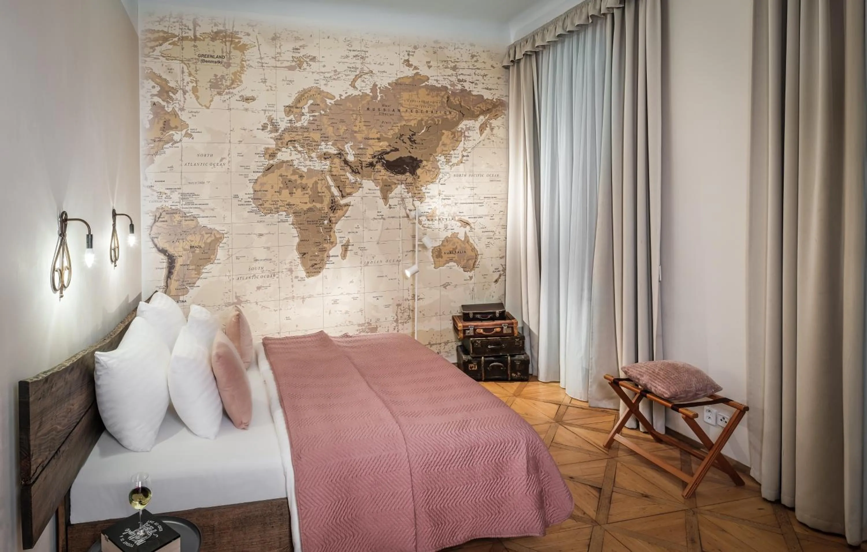 Bedroom, Bed in 6 Continents Apartments by Adrez