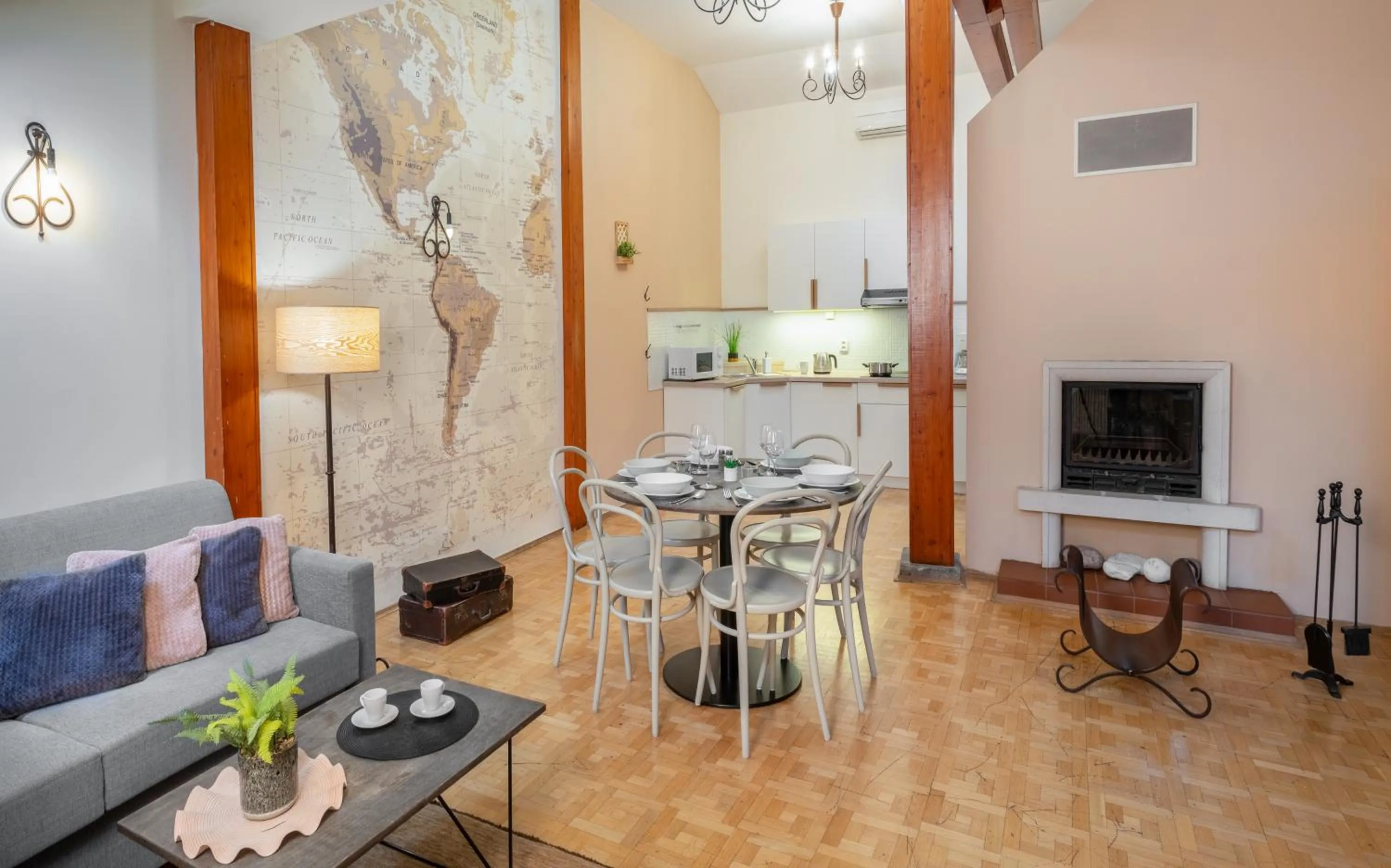 Kitchen or kitchenette in 6 Continents Apartments by Adrez