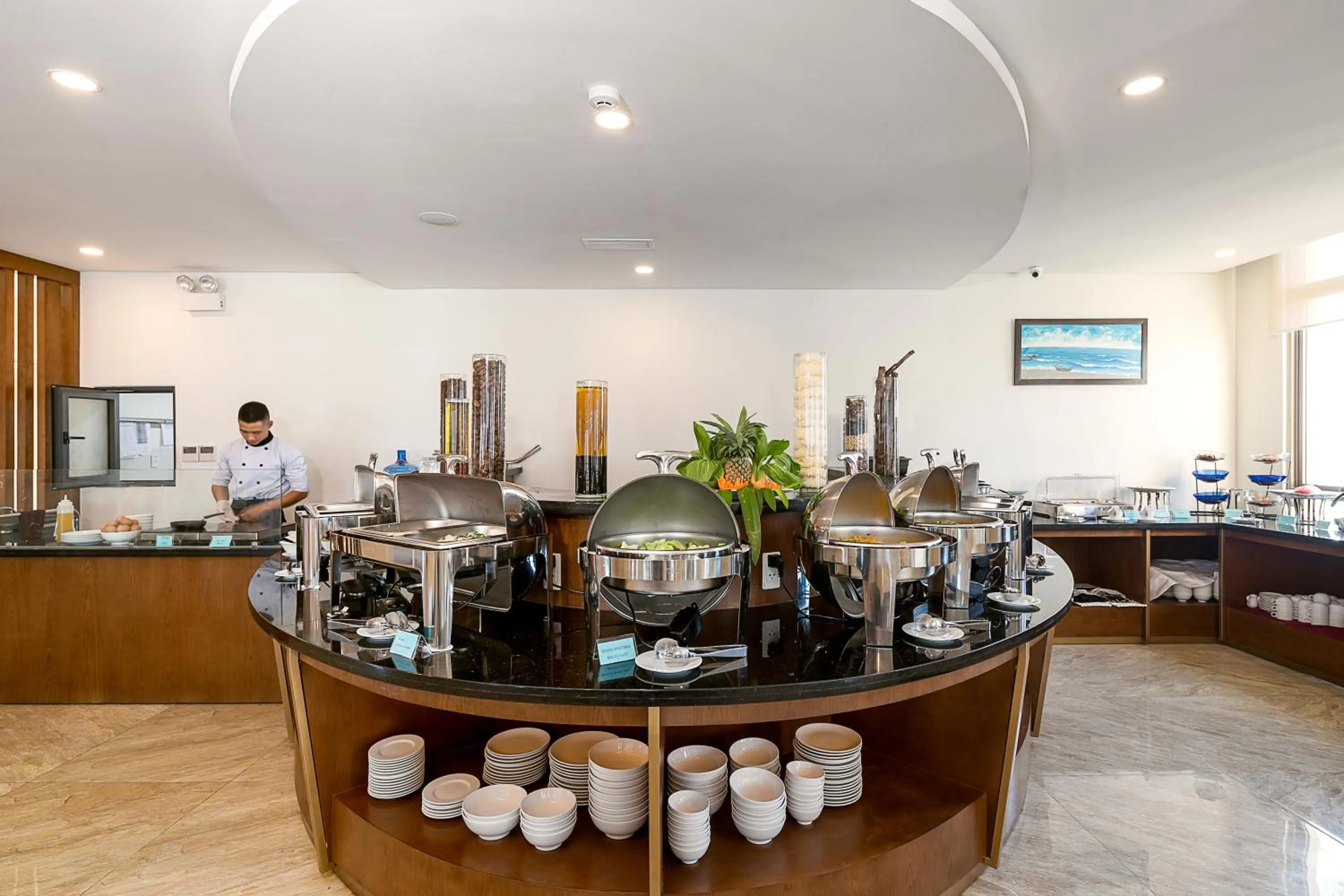 Restaurant/places to eat in Tamarind Danang Beach Hotel