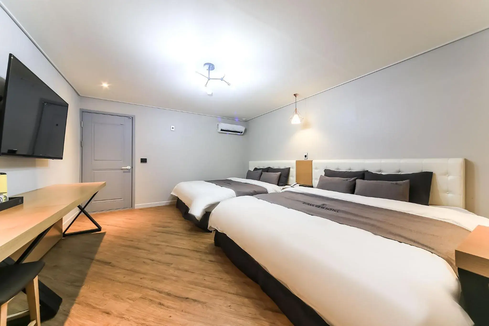 Bed in Busan Station BUSAN VIEW HOTEL Bed in Busan Station BUSAN VIEW HOTEL