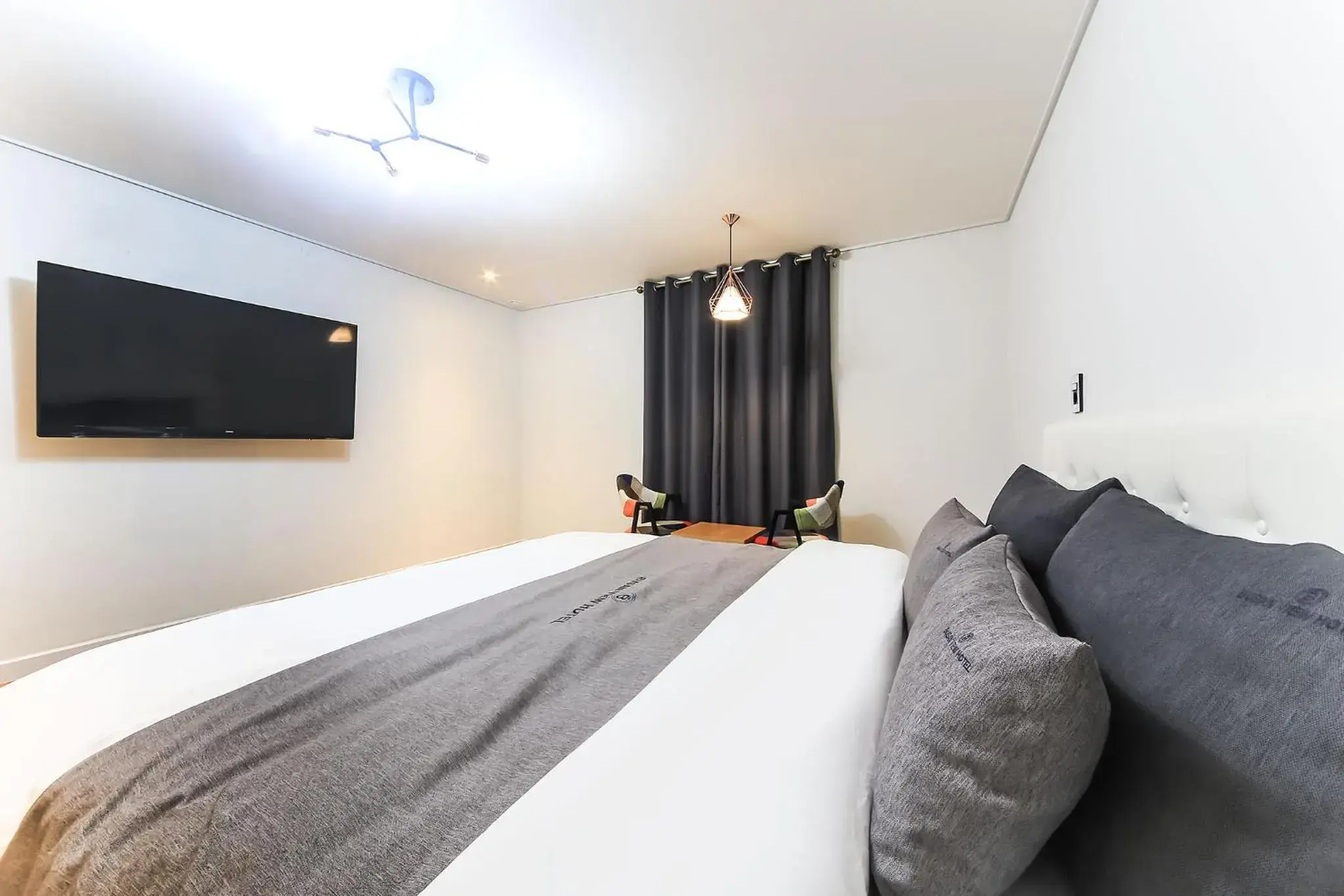 Bed in Busan Station BUSAN VIEW HOTEL Bed in Busan Station BUSAN VIEW HOTEL