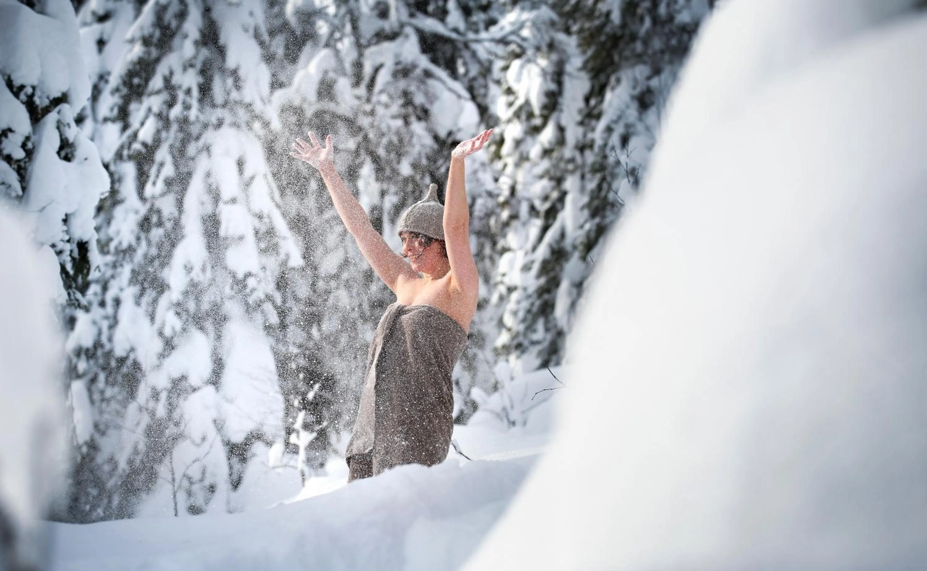 Isokenkäisten Klubi - Wilderness Lodge