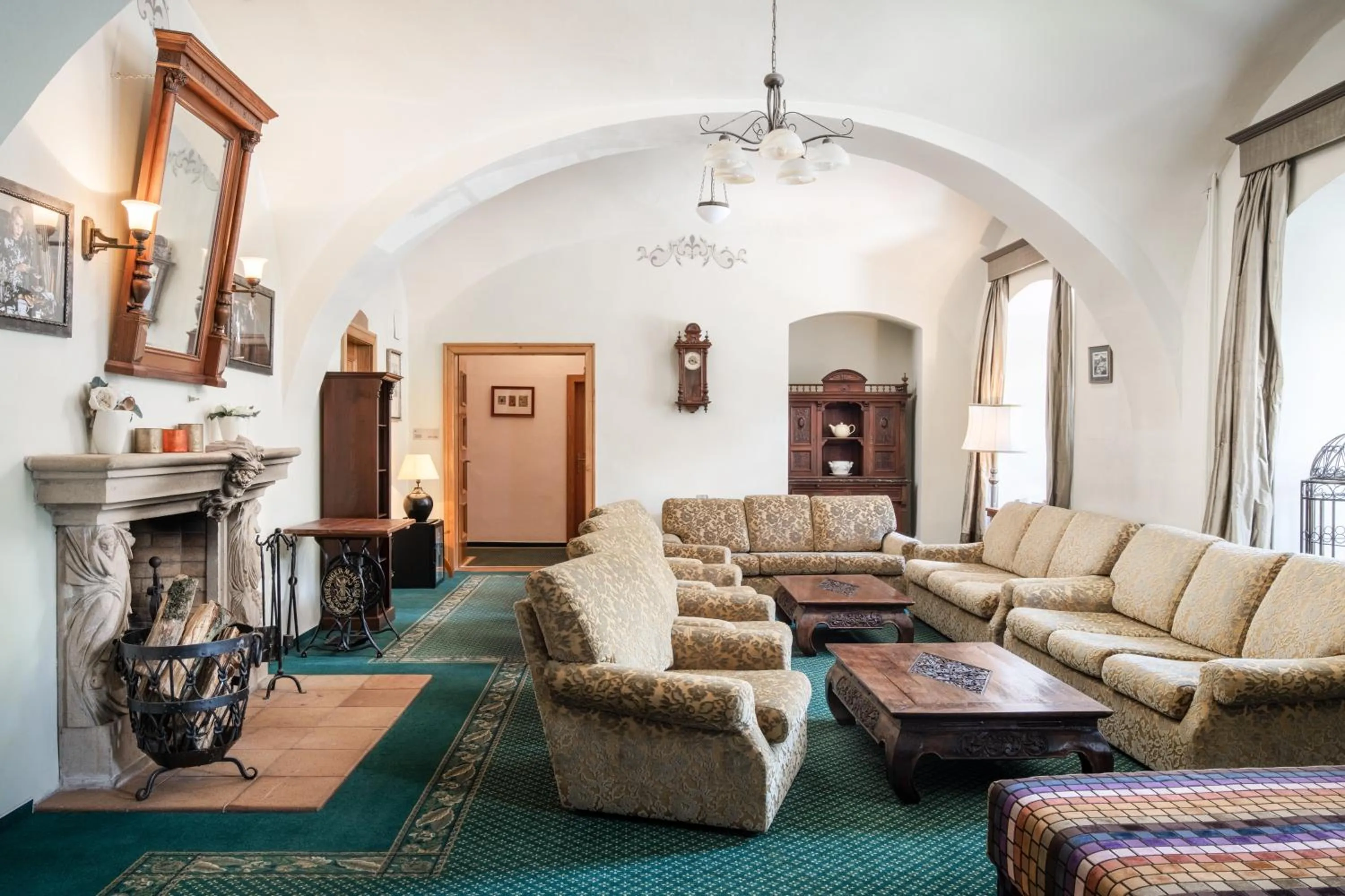 Communal lounge/ TV room in Maxmilian Lifestyle Resort