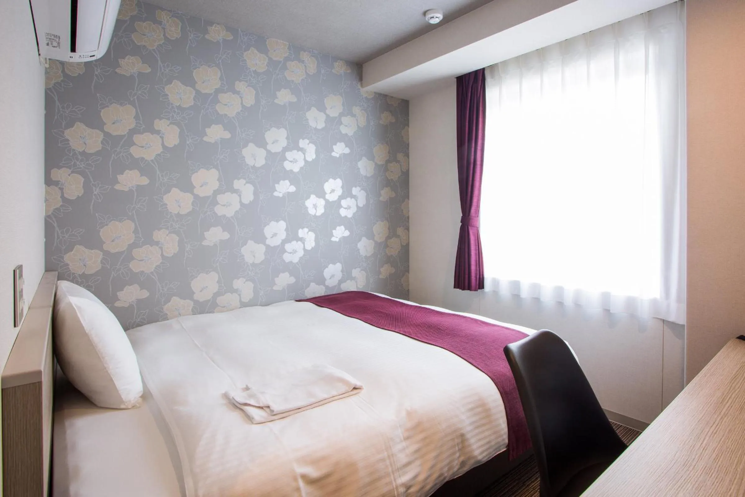 Bedroom, Bed in Kuretake-Inn Hamamatsueki Minamiguchi Premium