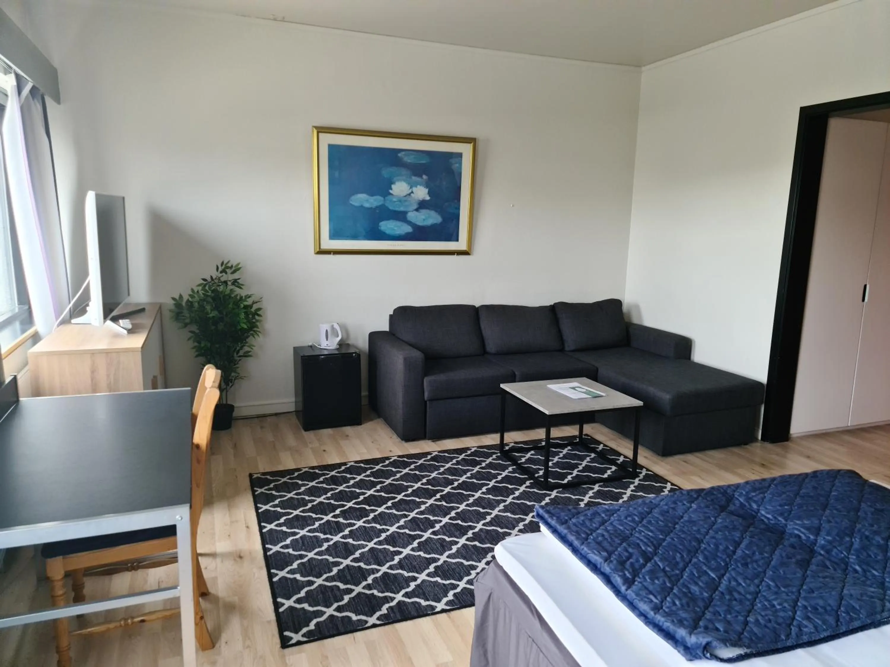 Photo of the whole room in Vardø Hotel