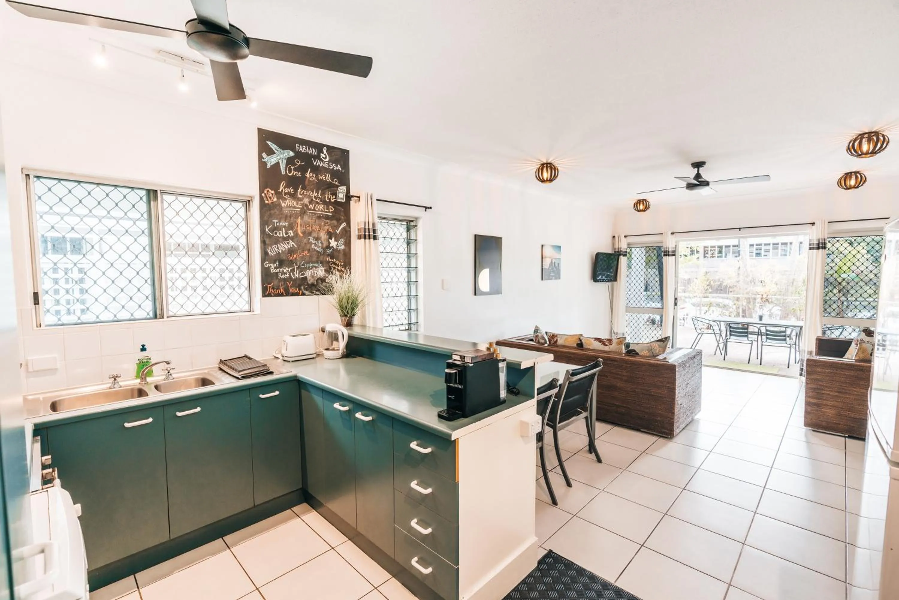 Kitchen or kitchenette in Inner City Value