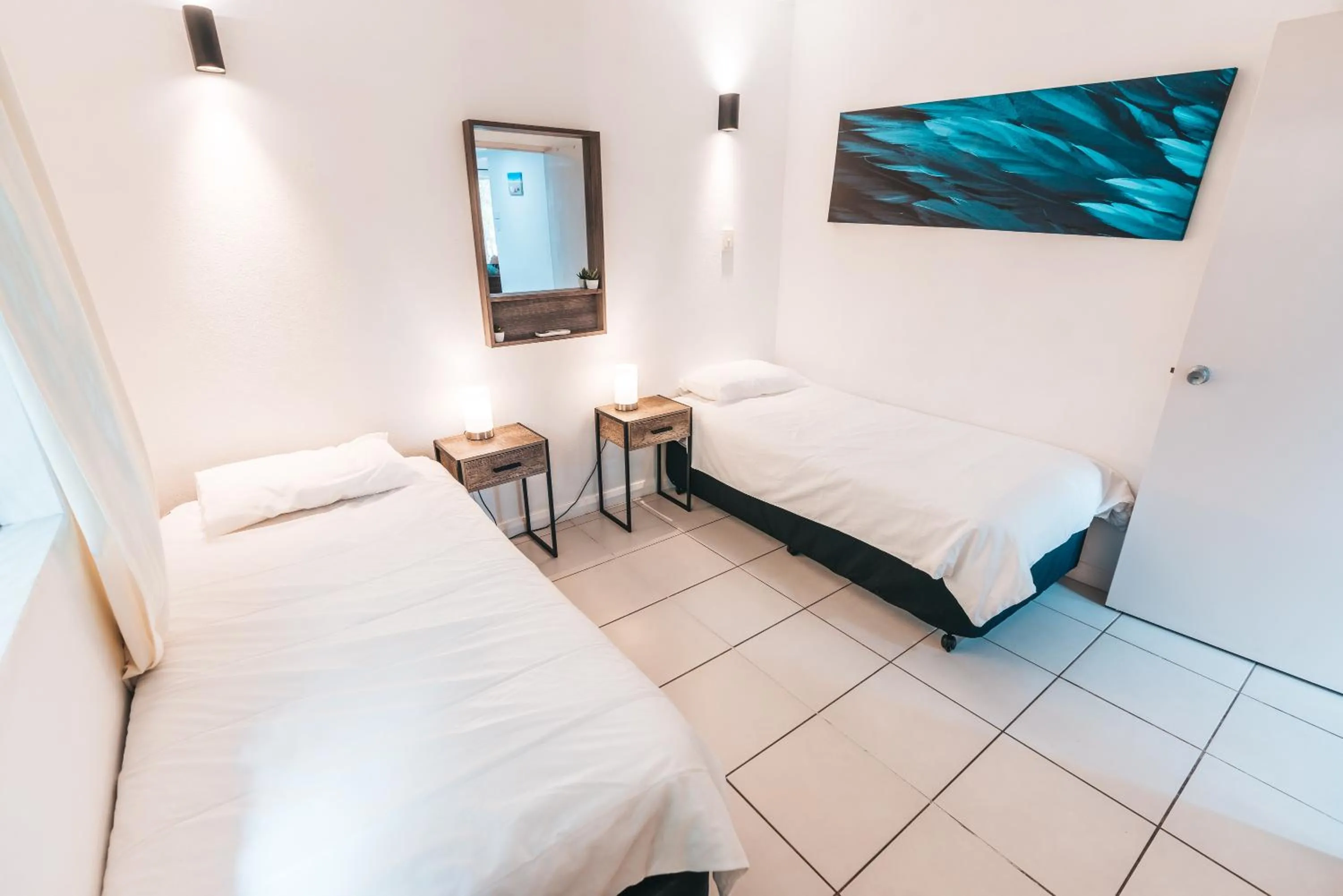 Bedroom, Bed in Inner City Value