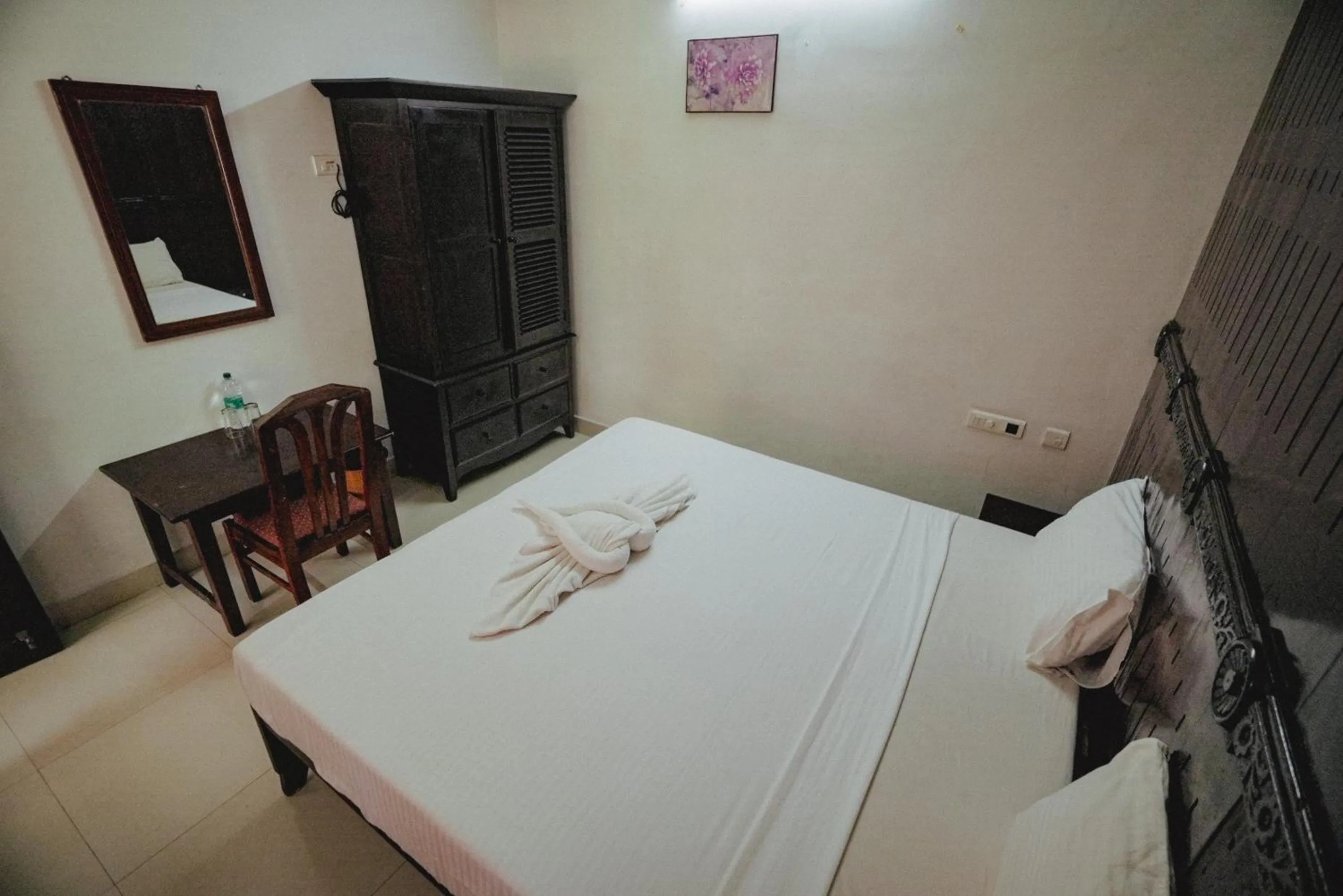 Bed in Raja Park Beach Resort