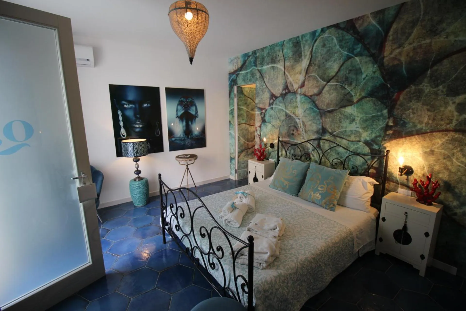 Bed in QuattroCuori Boutique Hotel & Spa