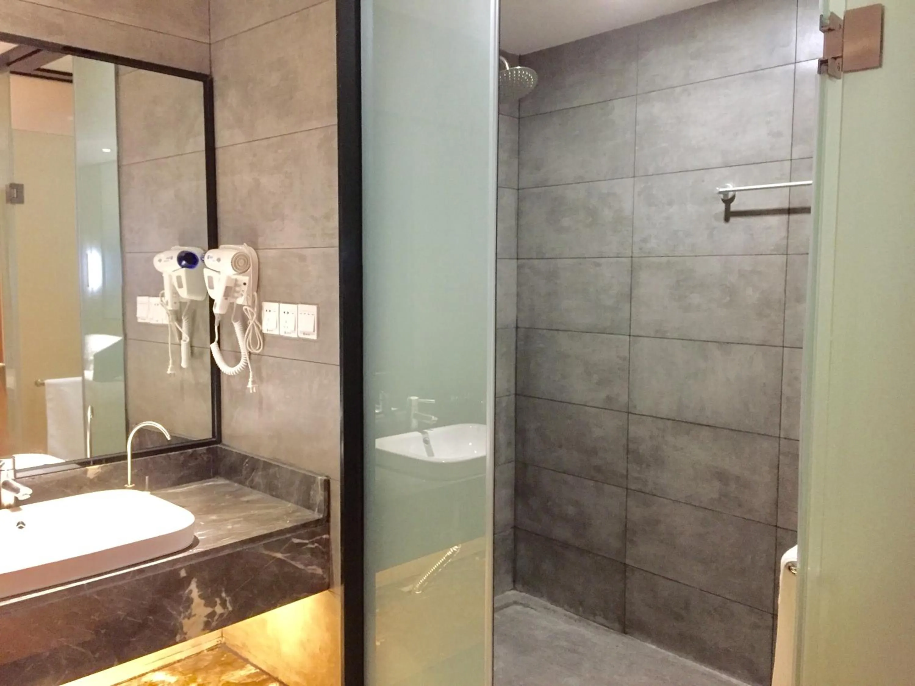 Bathroom in Guangzhou Hongcheng Hotel