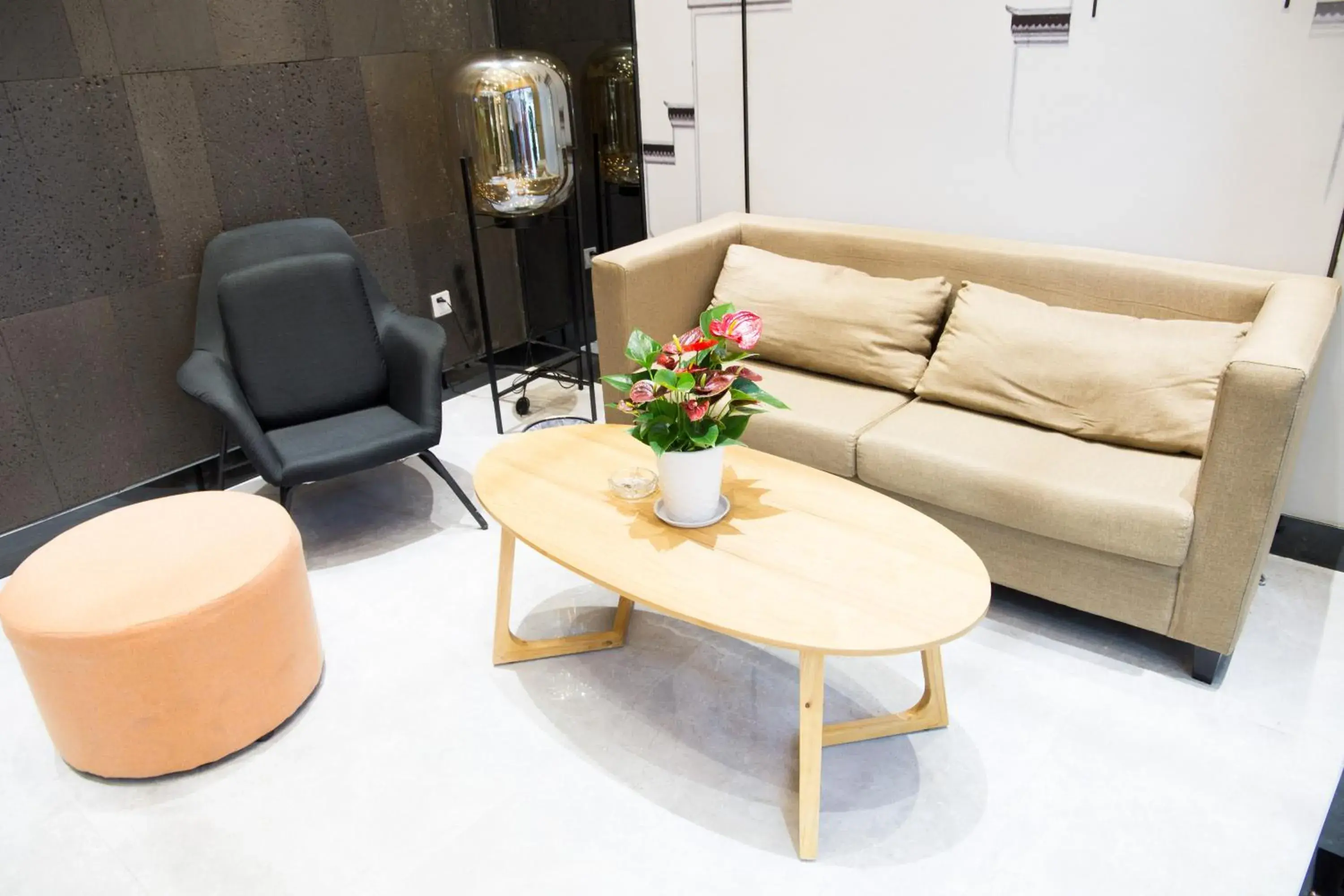 Lounge or bar in Guangzhou Hongcheng Hotel Lounge or bar in Guangzhou Hongcheng Hotel