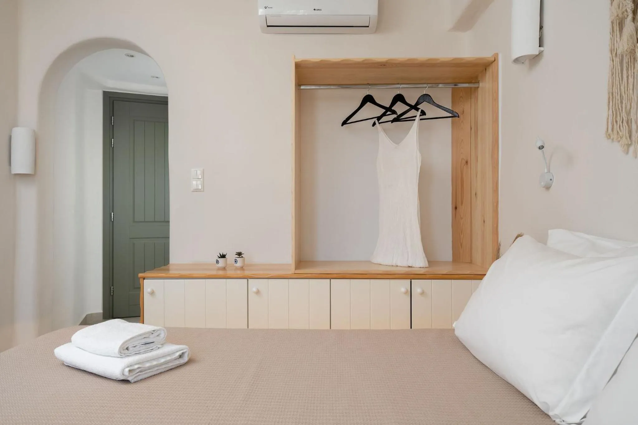 Bed in Melidron Hotel & Suites