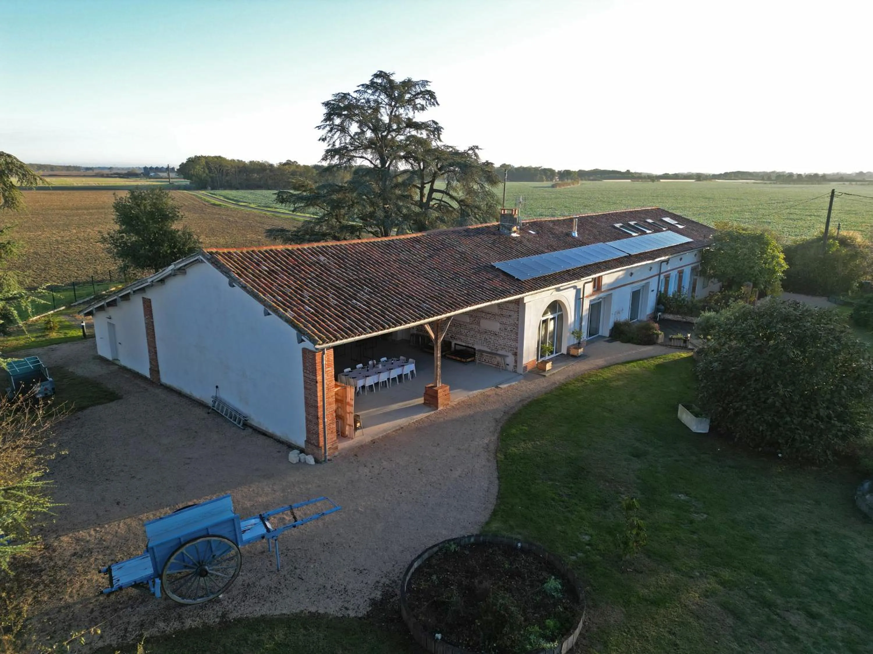 Property building in La Garoffe